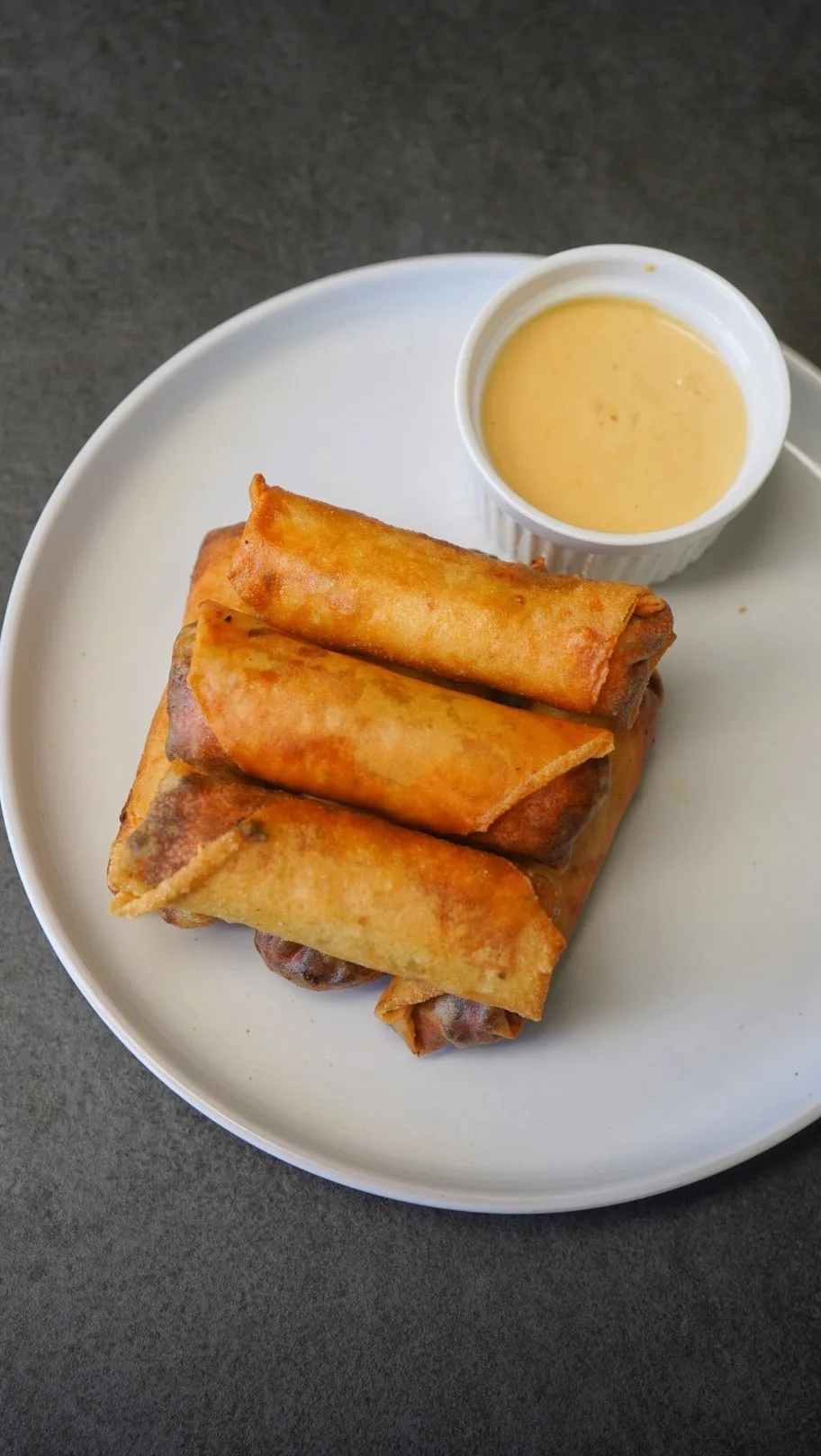 cheeseburger-spring-rolls