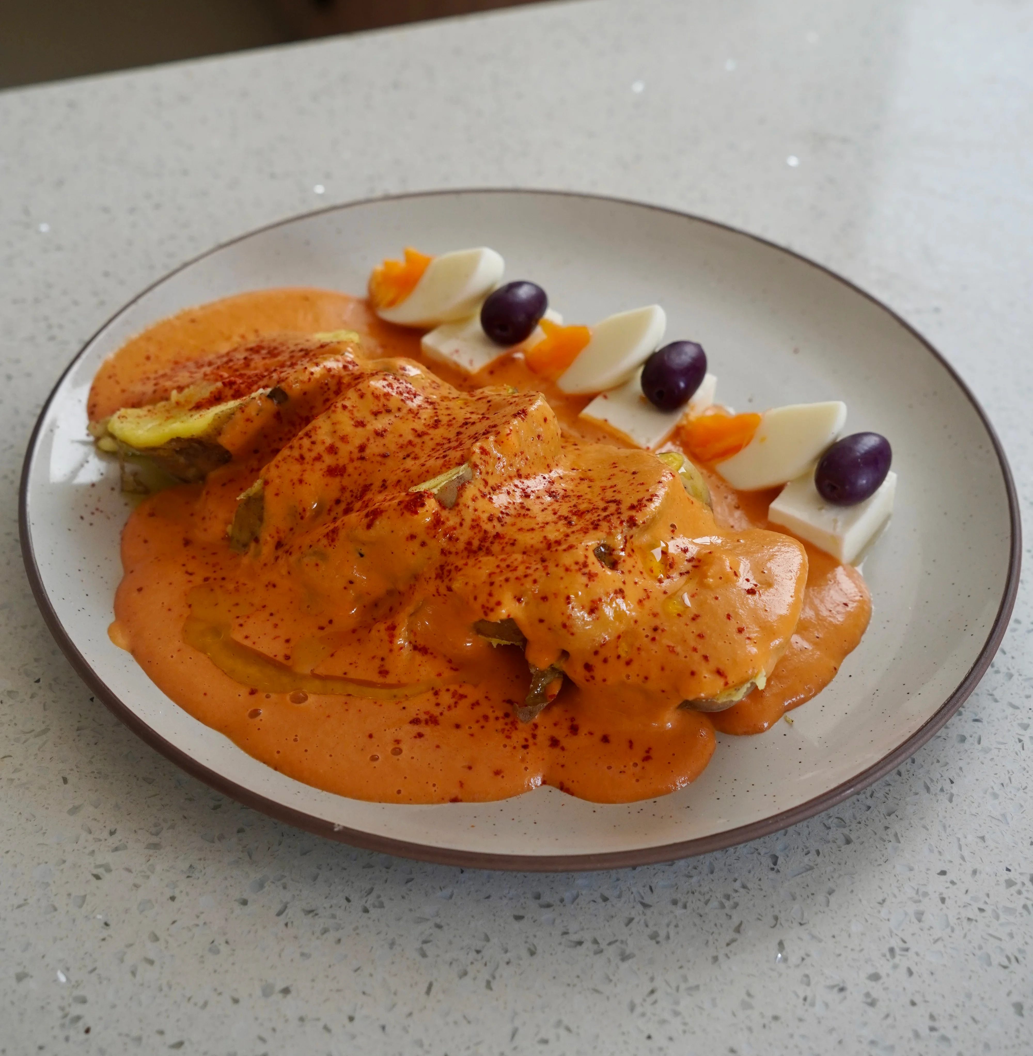 papita-con-huevo-potato-with-egg