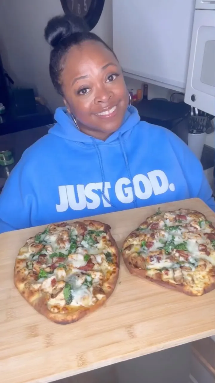 chicken-bacon-and-spinach-flatbread-pizza