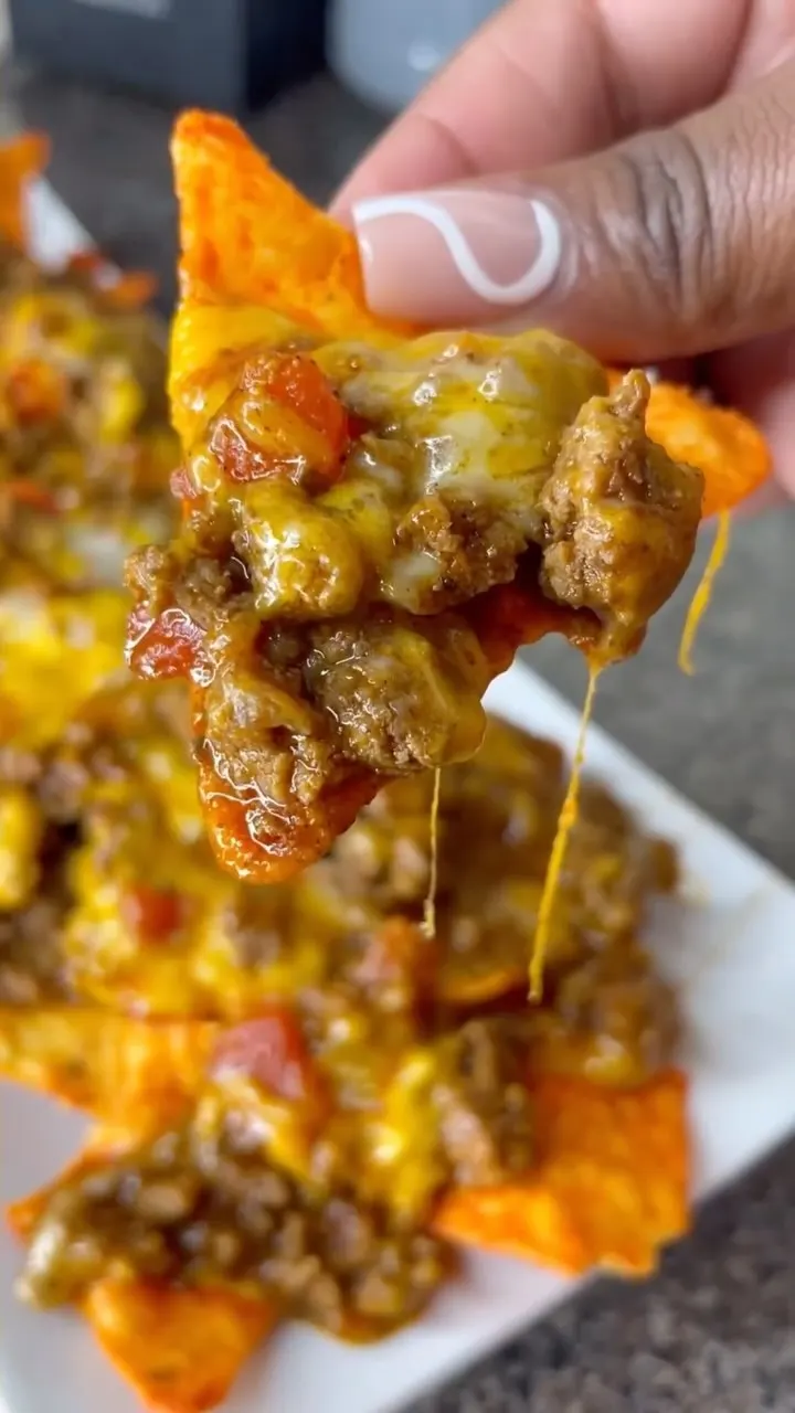 cheesy-beef-nachos
