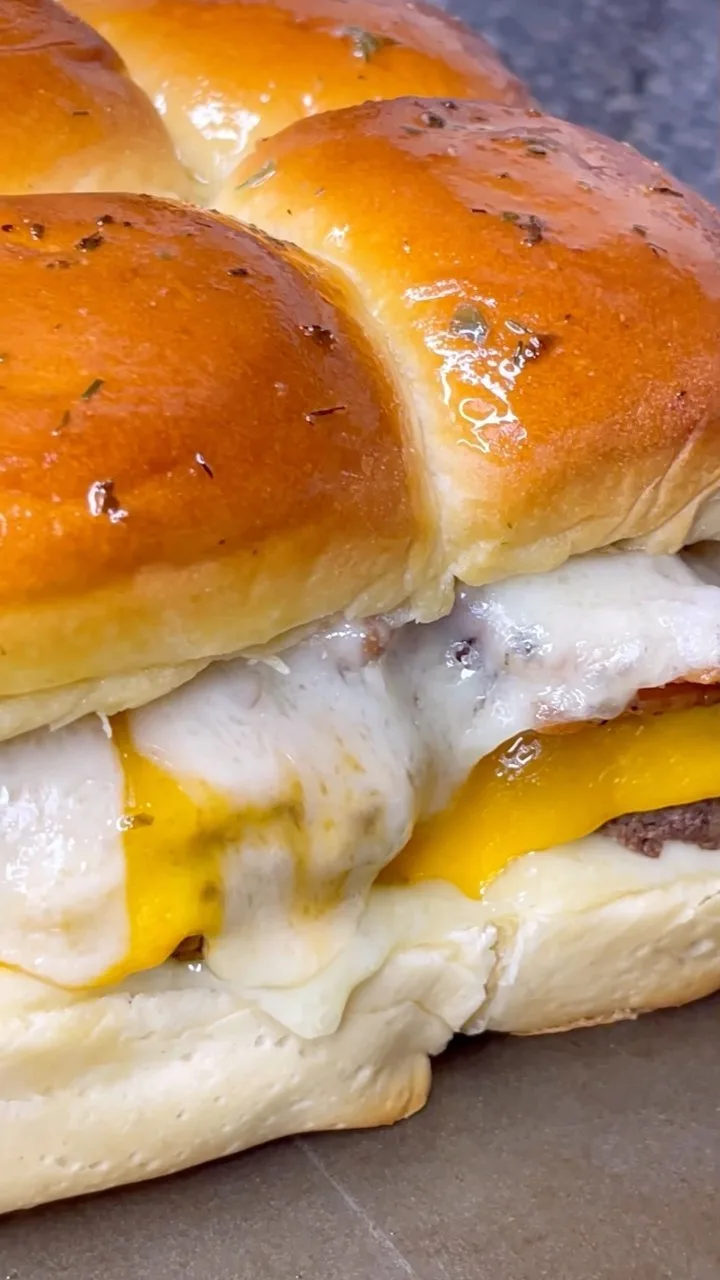 bacon-cheeseburger-sliders