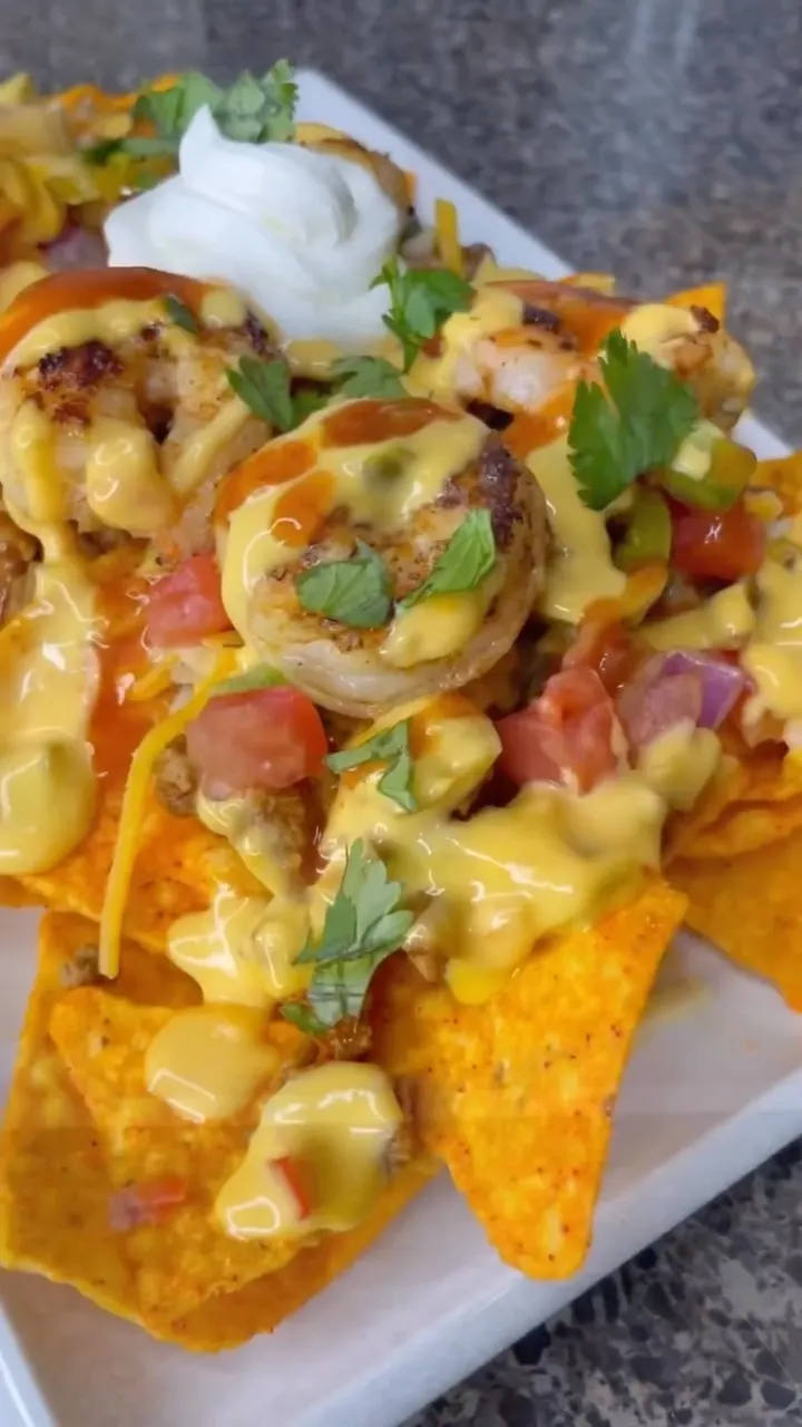 cheesy-and-ground-turkey-nachos