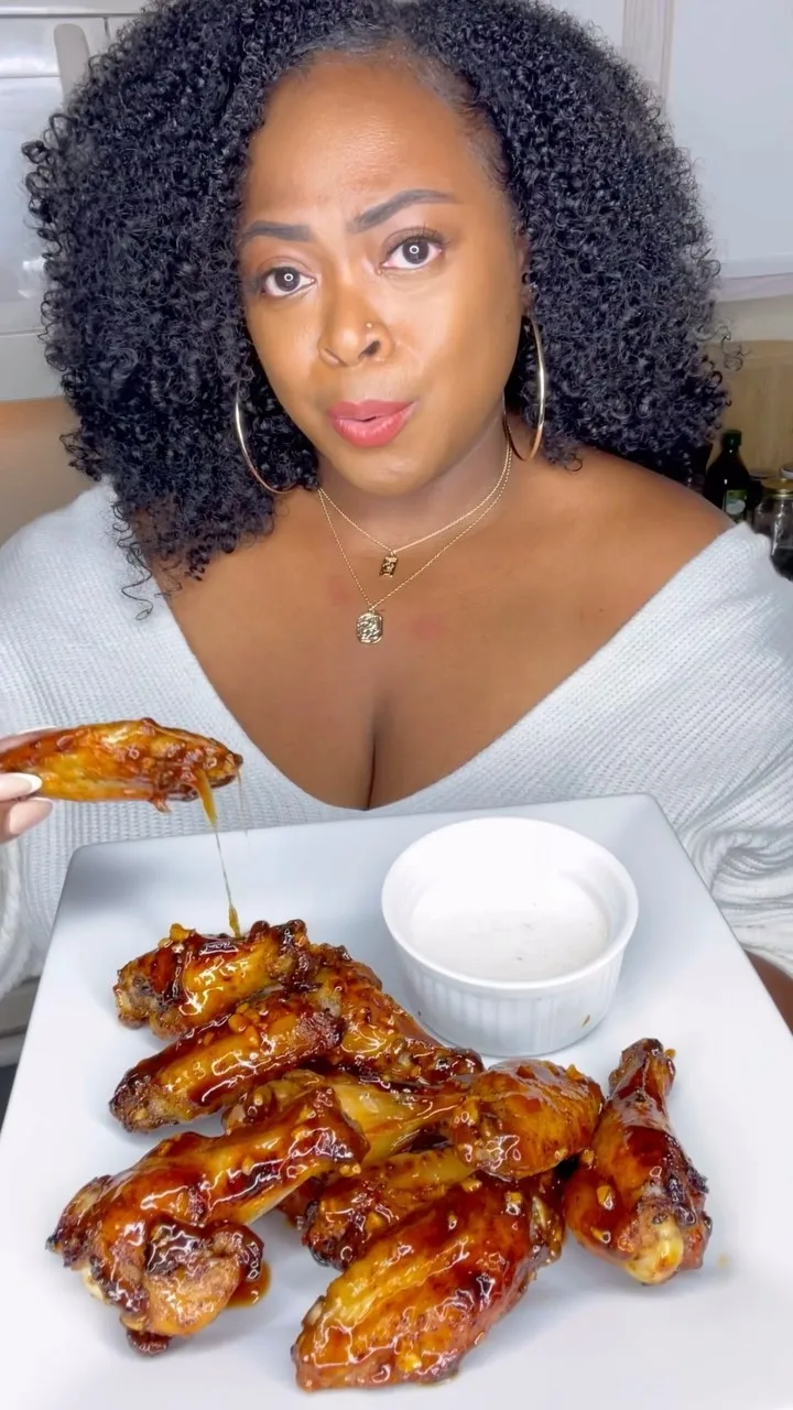 sticky-maple-garlic-wing