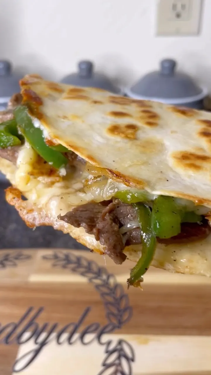 steak-quesadilla-with-honey-vinaigrette