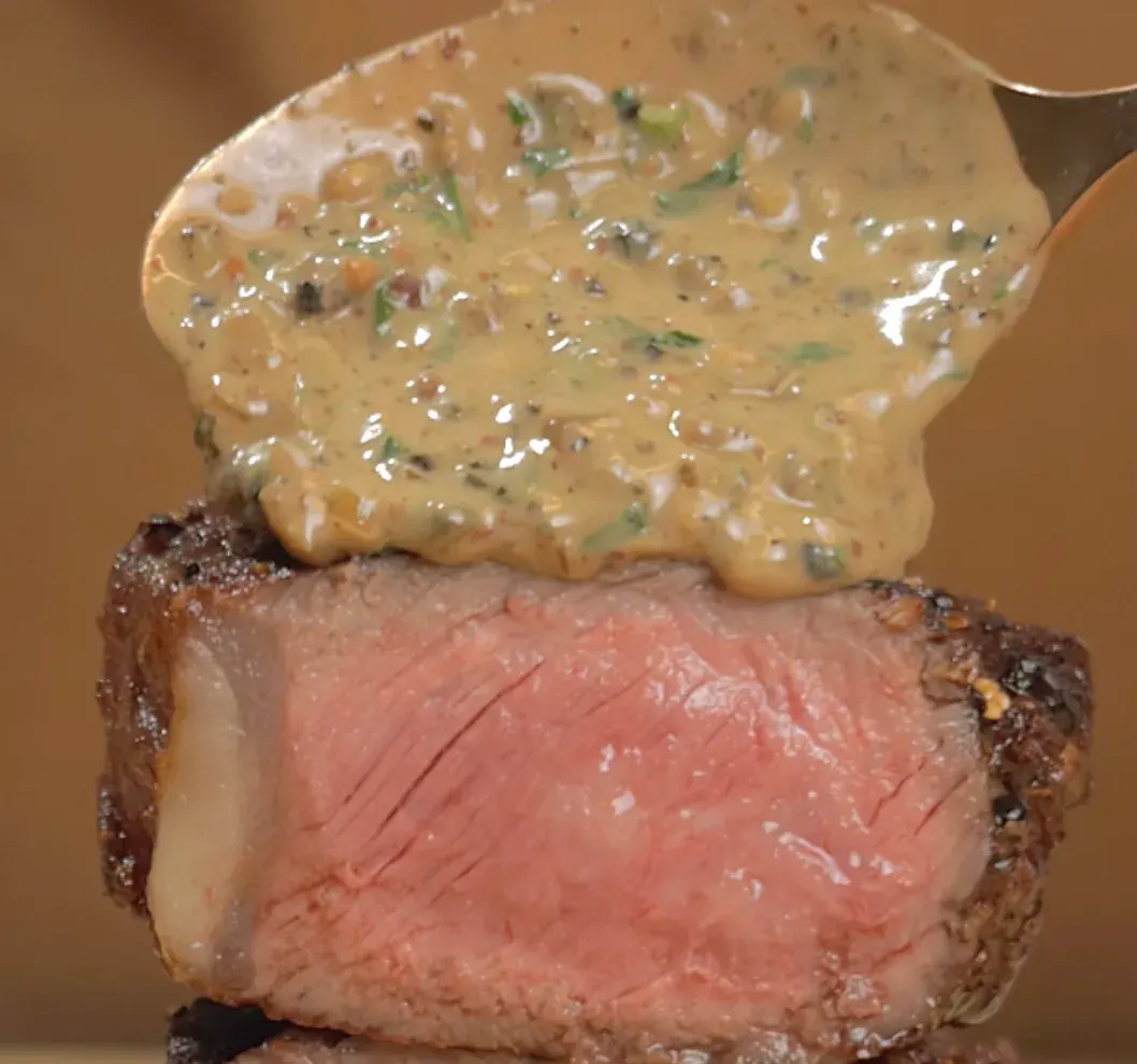 carne-a-la-pimienta-pepper-steak