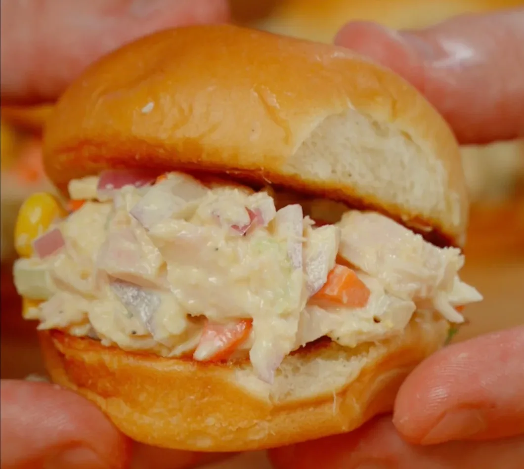 ensalada-de-atun-slider-tuna-salad-sliders