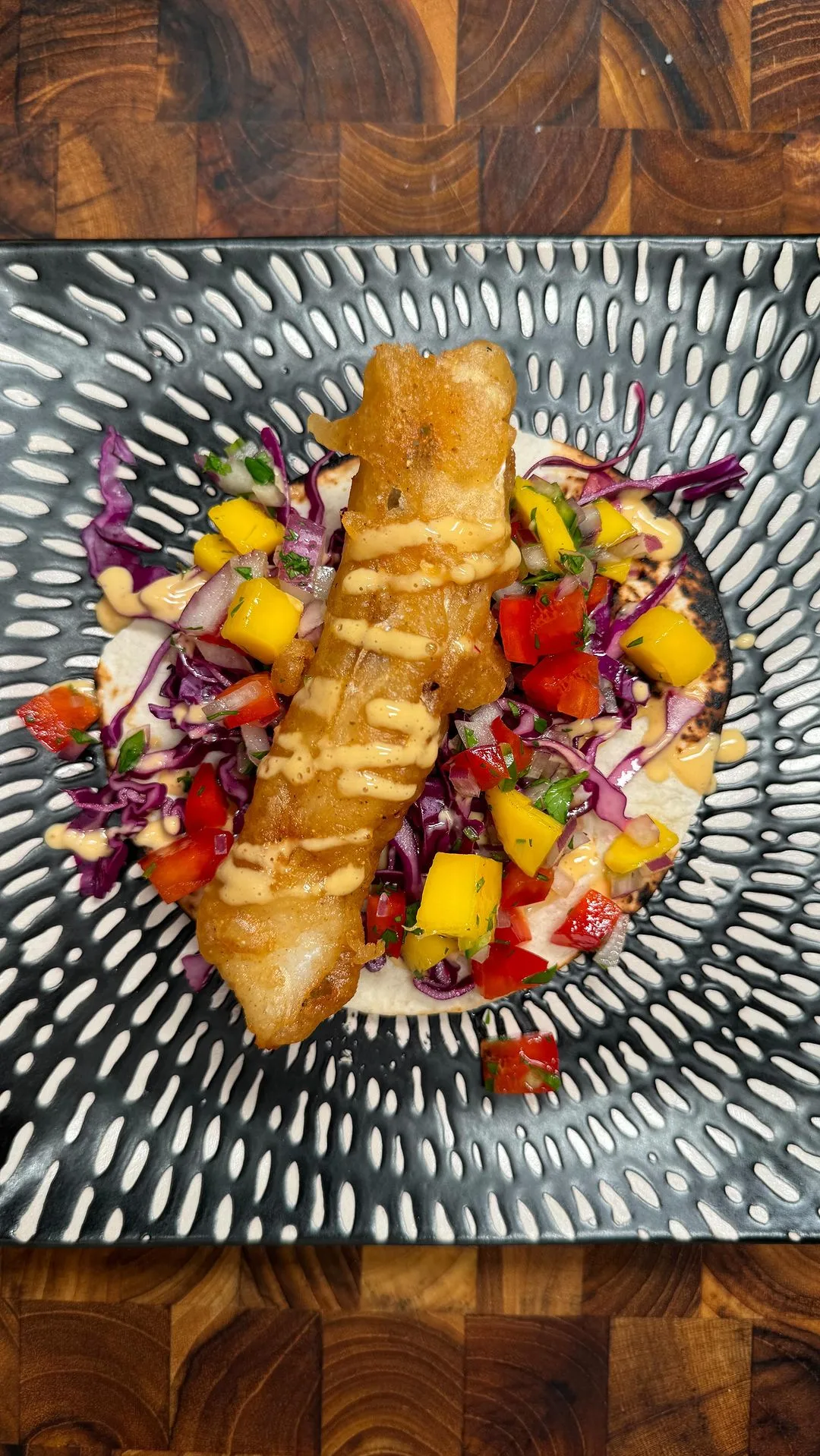 fish-tacos-chipotle-yogurt-sauce