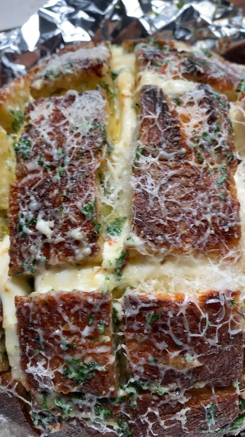 cheesy-garlic-bread