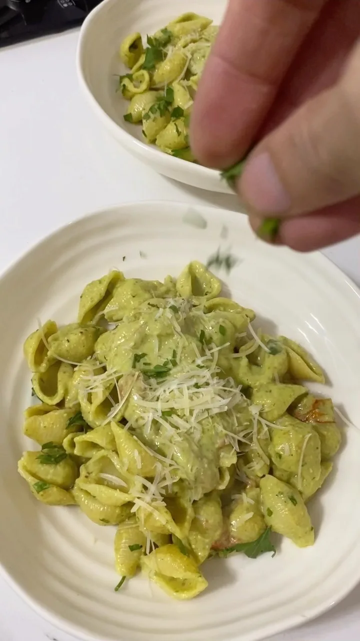 avocado-pesto-pasta