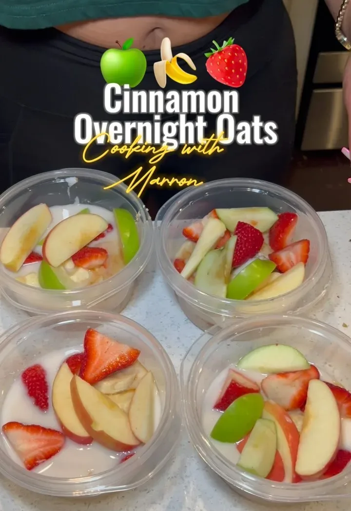 strawberry-and-banana-cinnamon-overnight-oats