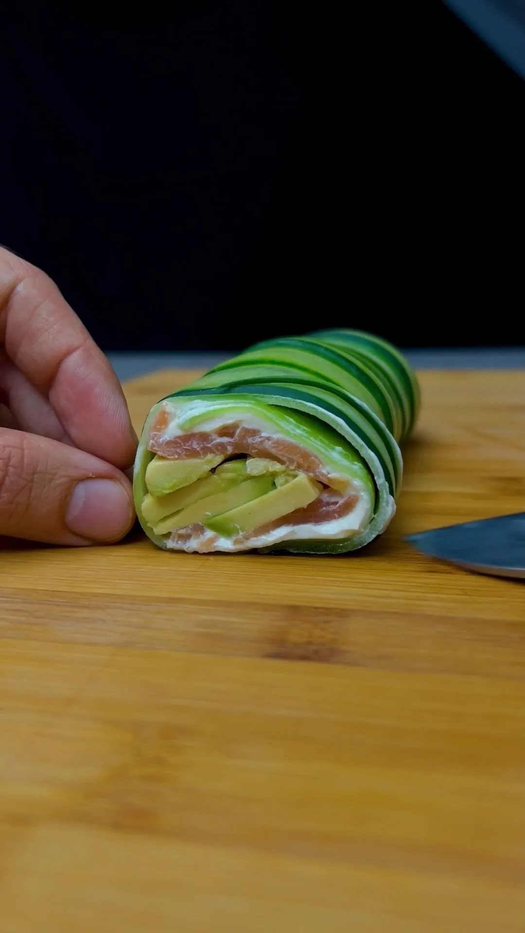 cucumber-avocado-sushi