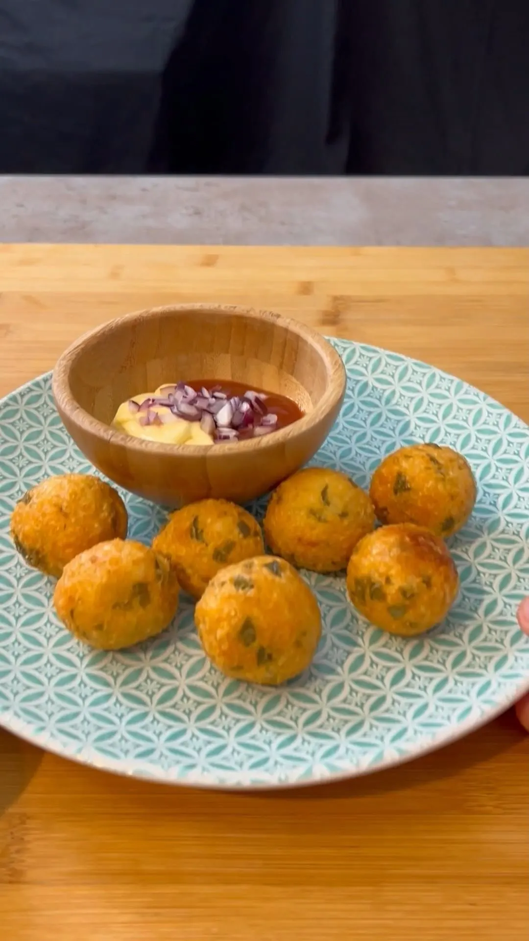 jalapeno-cheese-balls
