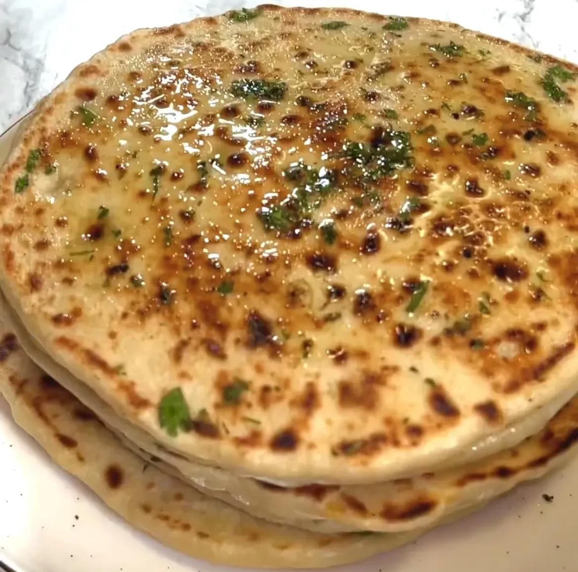 receta-de-bazlama-vegano-or-pan-plano-turco-vegan-bazlama-or-turkish-flatbread-recipe