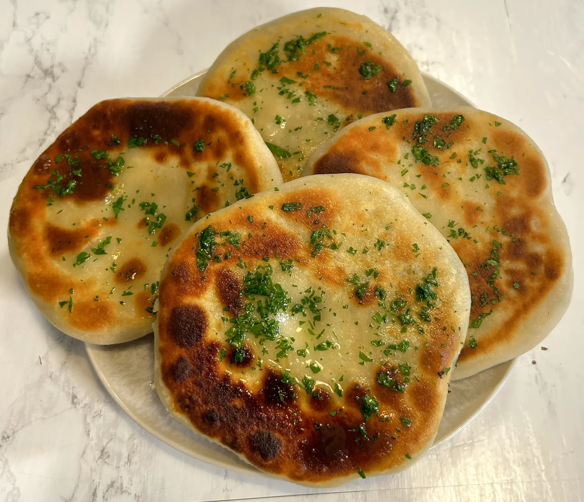 pan-plano-relleno-stuffed-flatbread