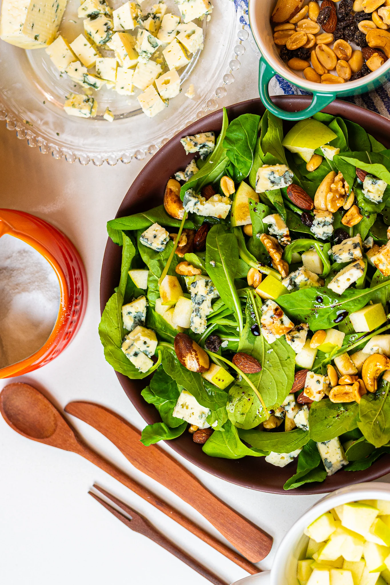 salada-com-maca-e-gorgonzola