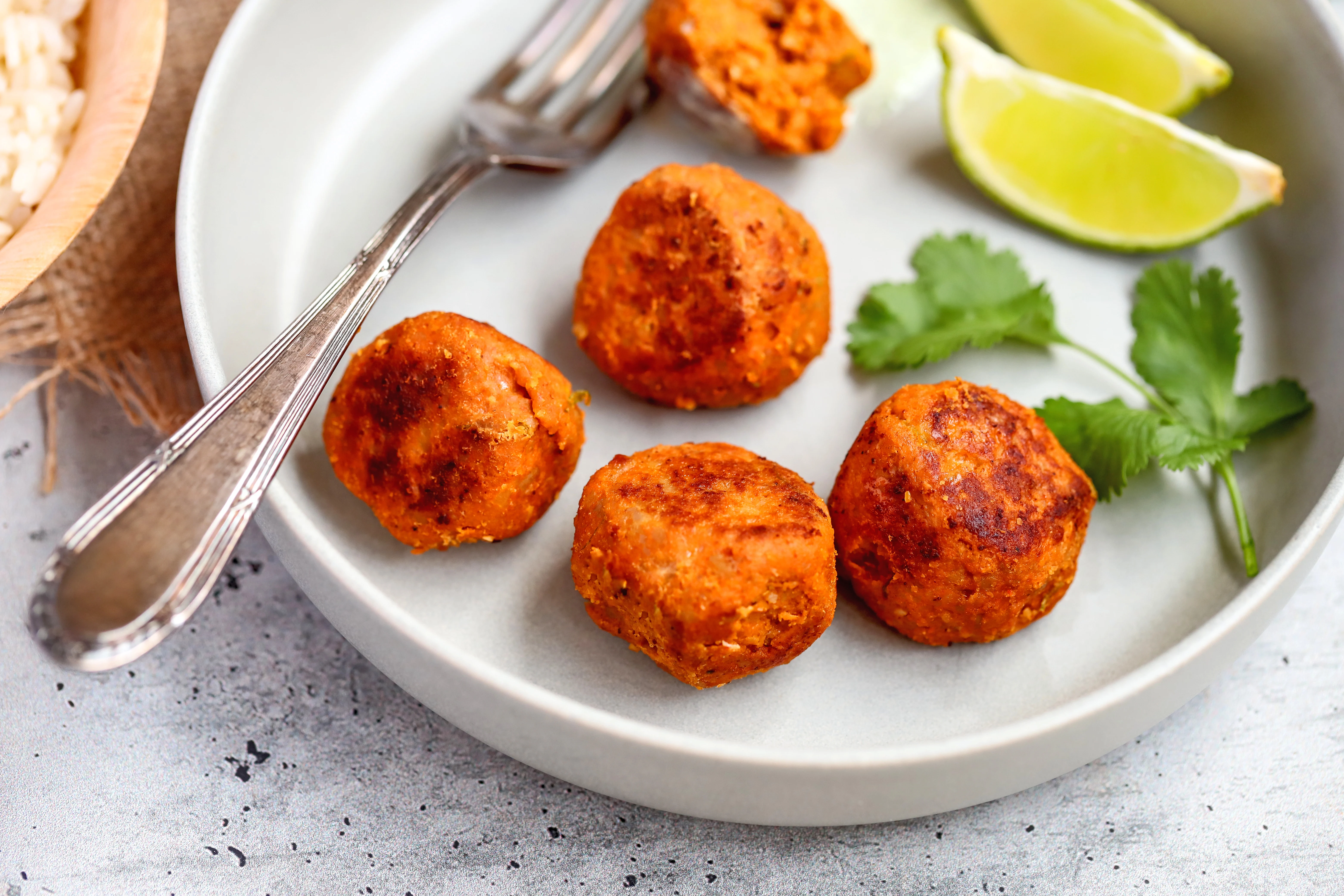 turkey-meatballs-with-cilantro-dip