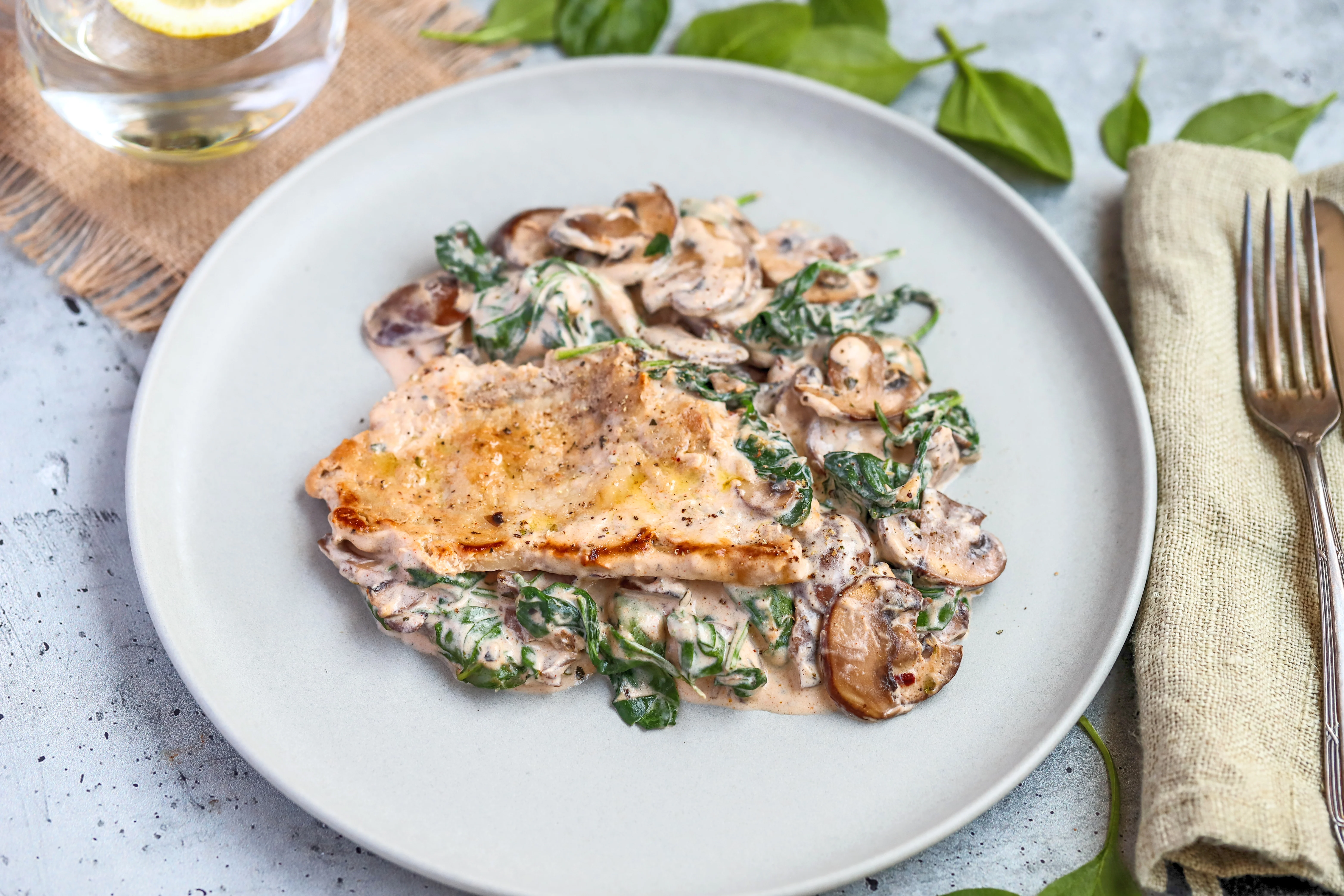 keto-pork-chops-with-garlicky-cream-sauce