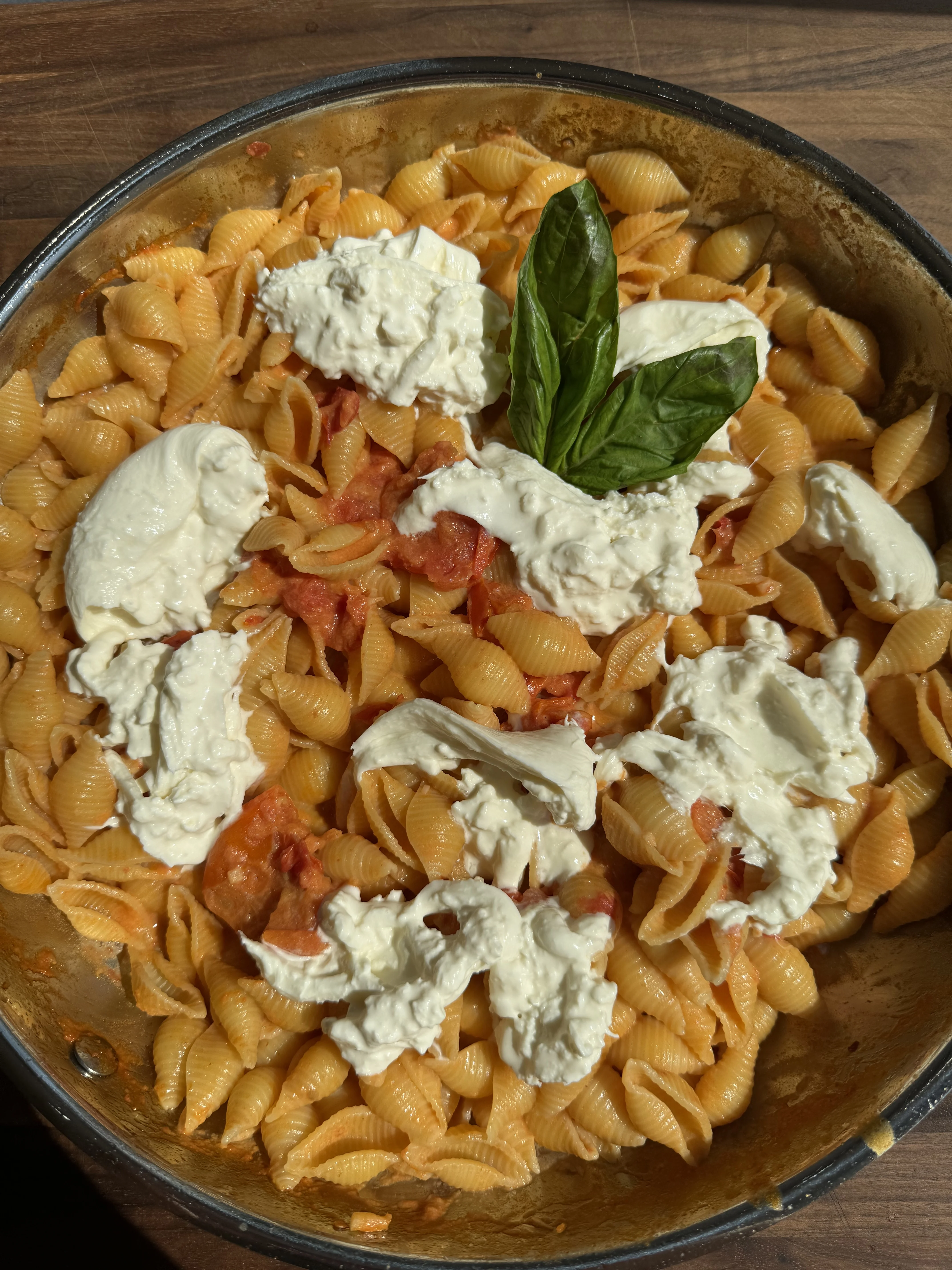 burrata-and-tomato-pasta