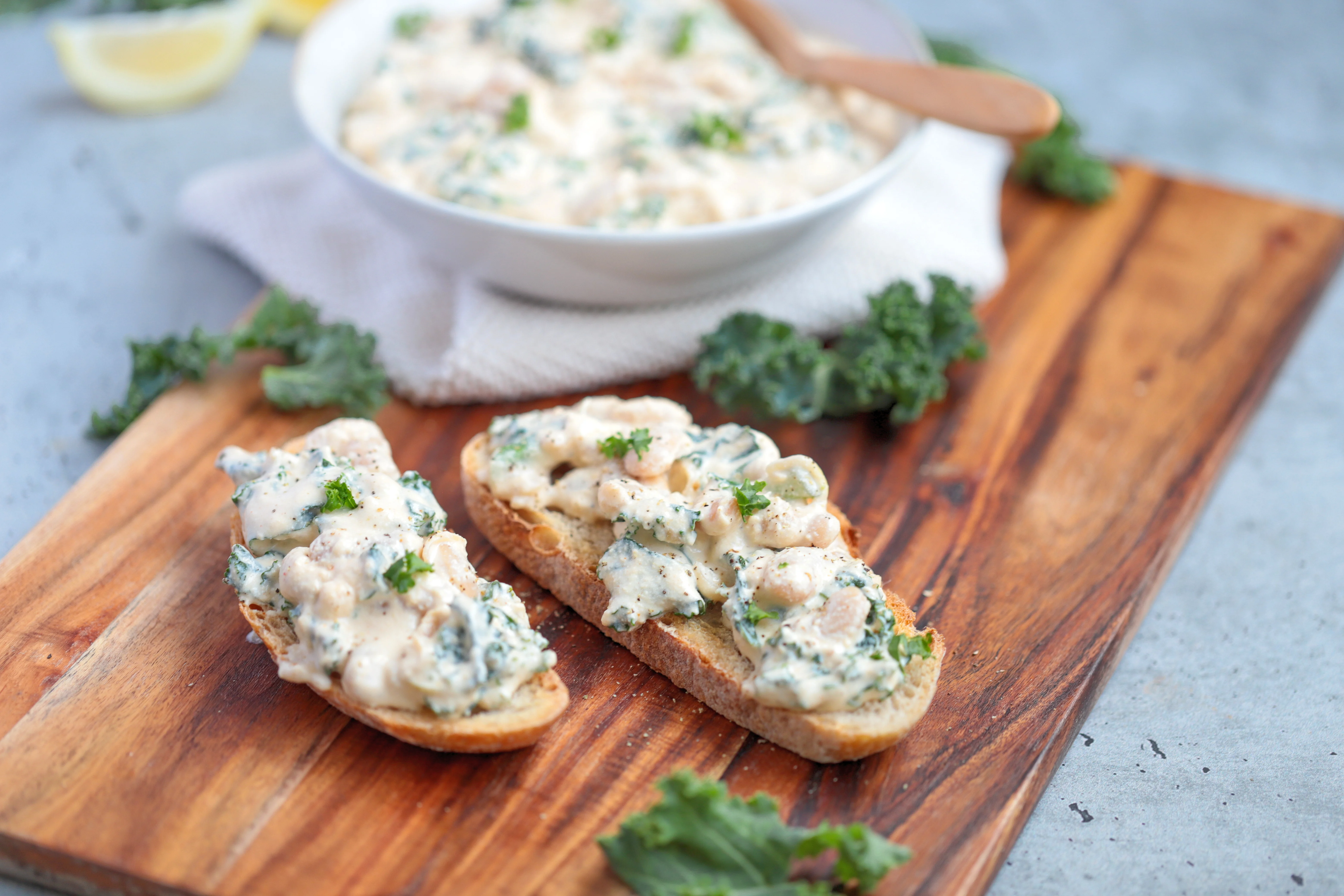 creamy-vegan-lemon-and-"ricotta"-butter-beans-on-toast