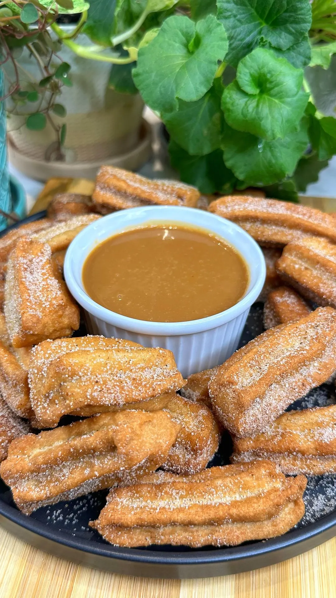 churros-con-salsa-de-arequipe-churros-with-caramel-sauce