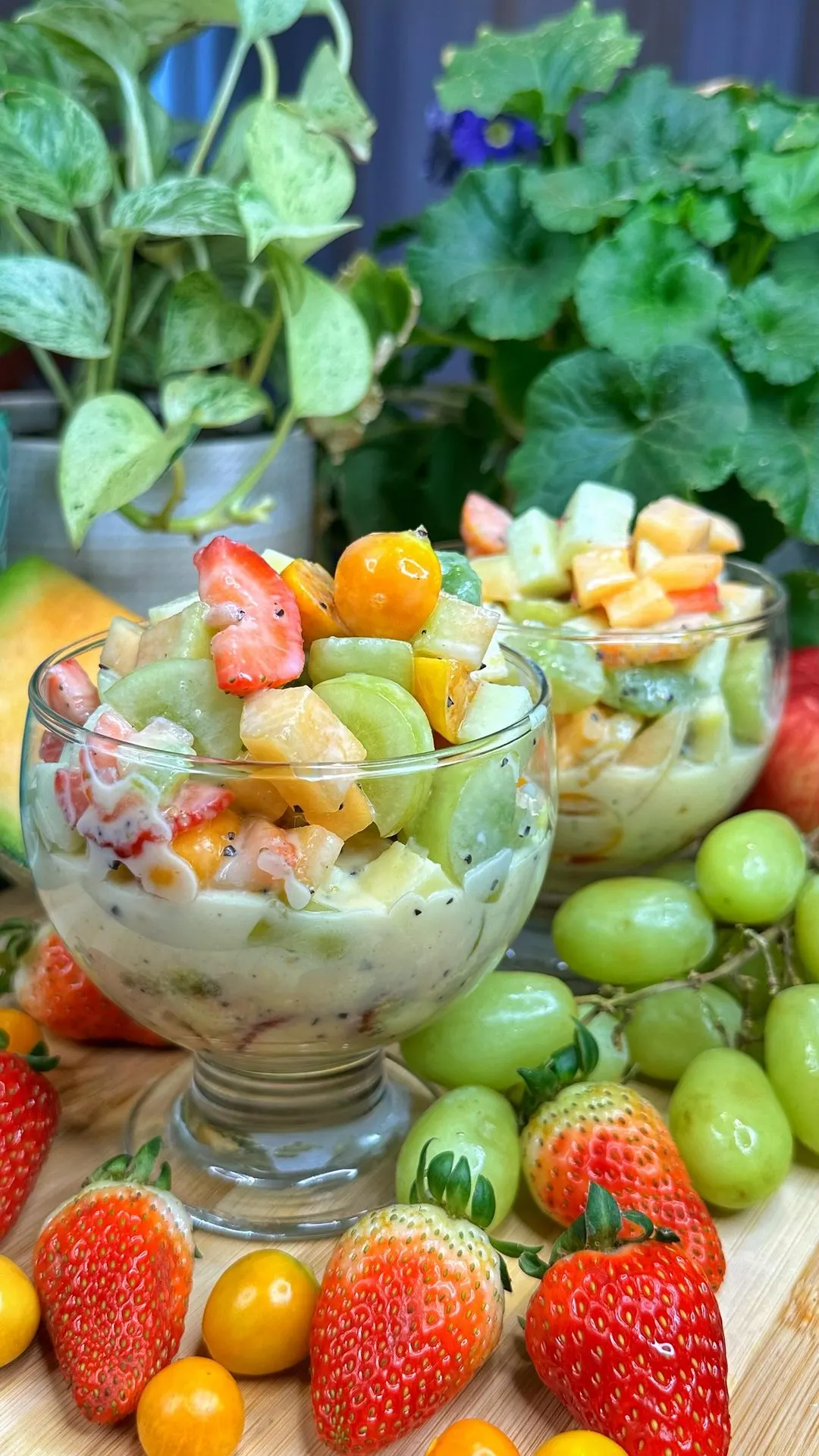 ensalada-de-frutas-con-un-aderezo-de-maracuya-fruit-salad-with-a-passion-fruit-dressing