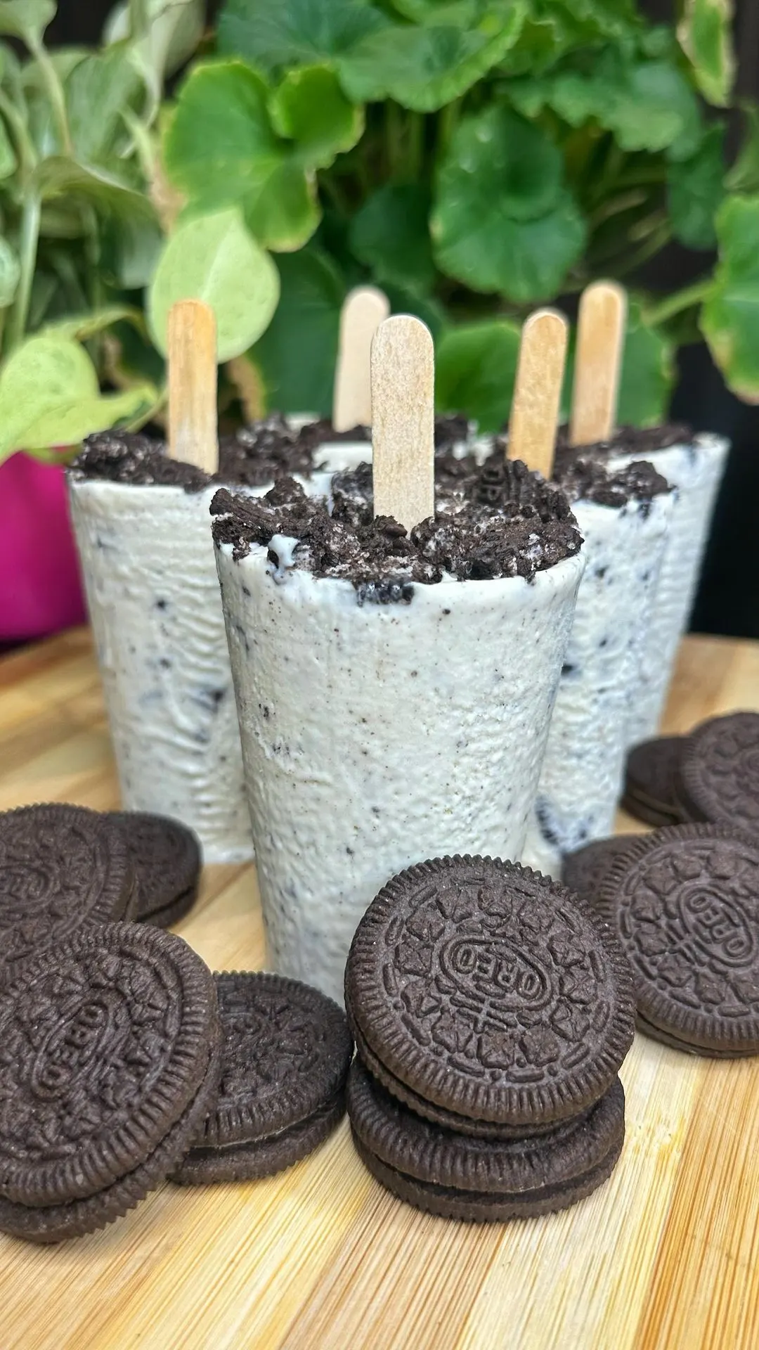 paletas-de-galletas-de-chocolate-chocolate-cookie-popsicles