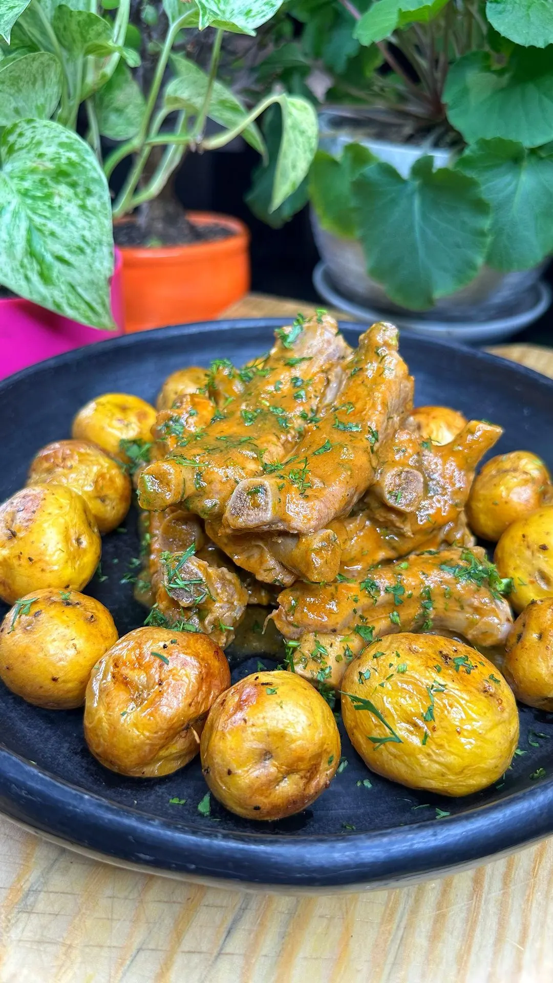 costilla-de-cerdo-con-salsita-criolla-de-lulo-pork-ribs-with-lulo-creole-sauce