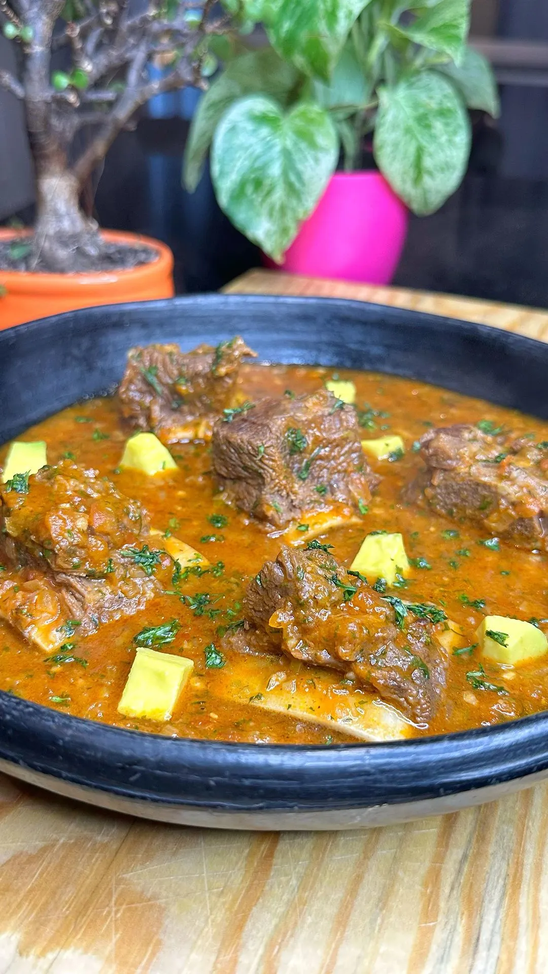 costillitas-en-salsa-criolla-ribs-in-creole-sauce