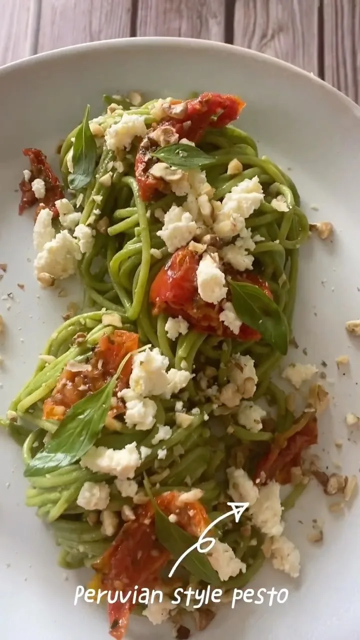 peruvian-style-pesto-or-tallarines-verdes