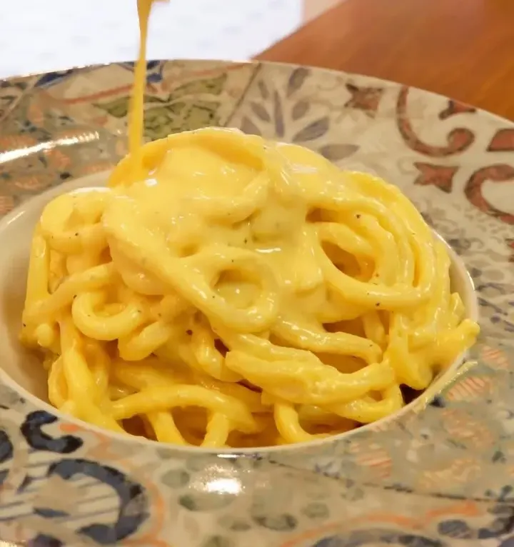 pasta-a-la-carbonara-carbonara-pasta