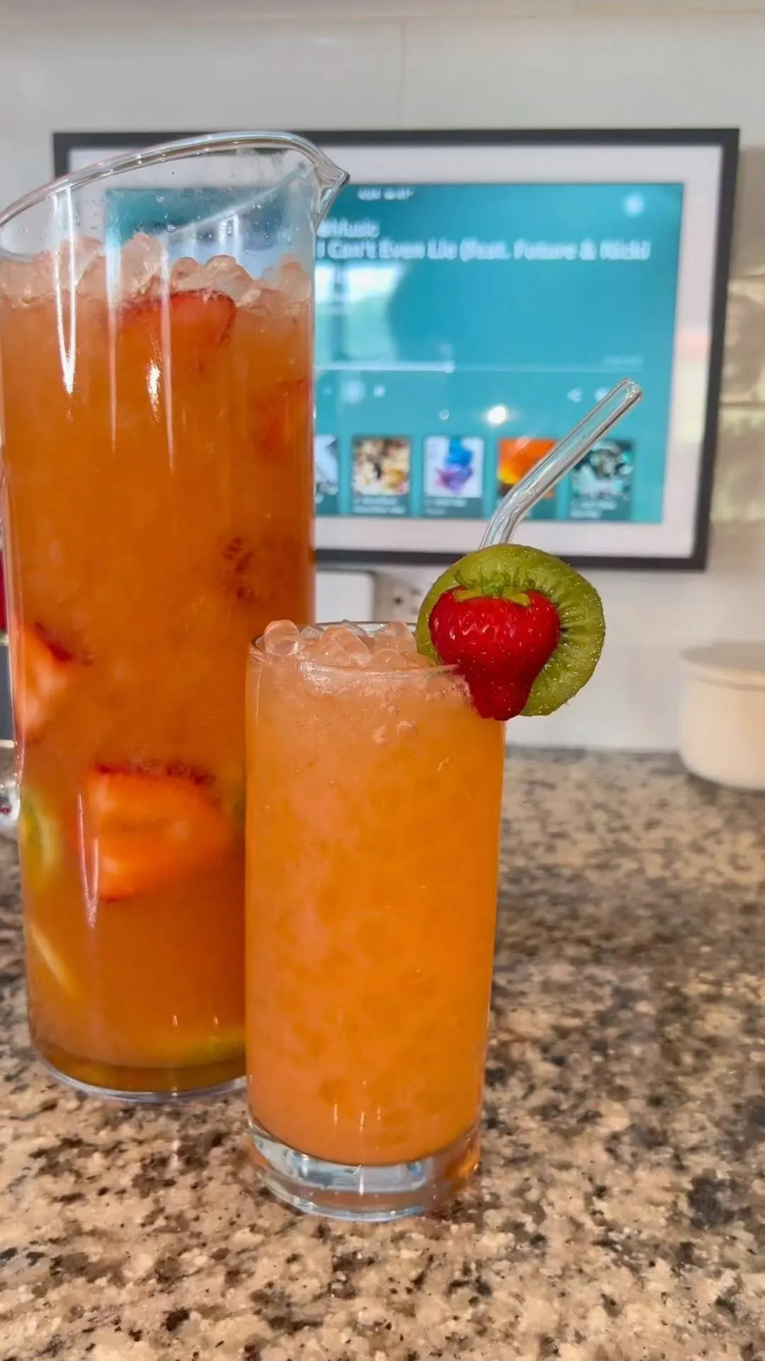 kiwi-strawberry-lemonade