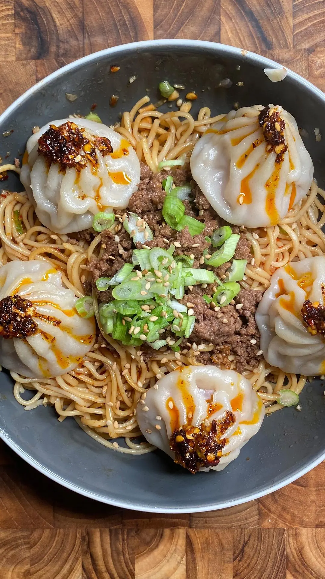 beef-chili-oil-noodles-@eat.mila-xiao-long-bao