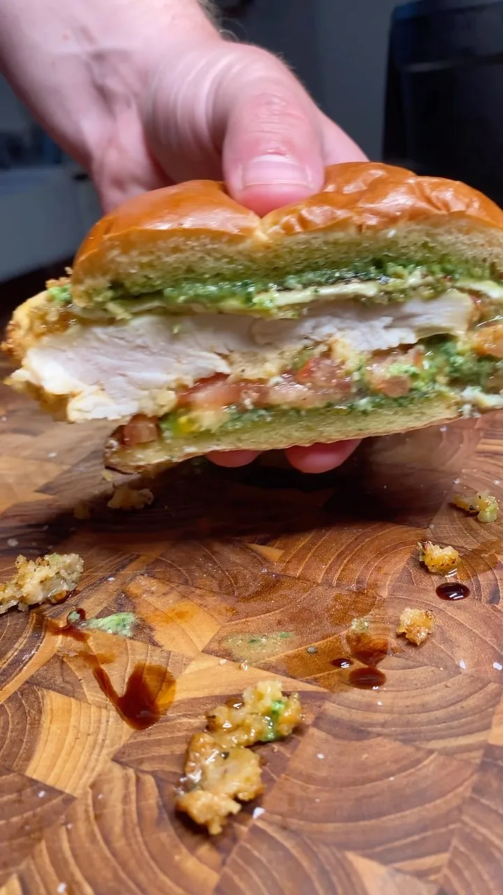 chicken-pesto-sandwich