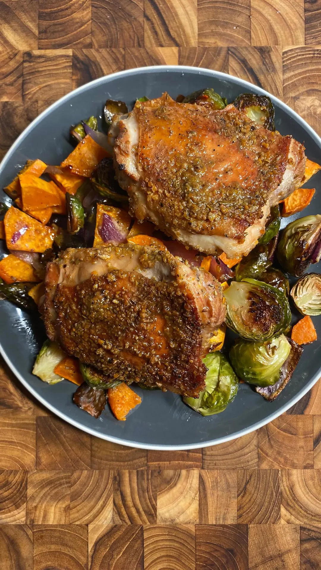 smoked-orange-pepper-chicken-thighs