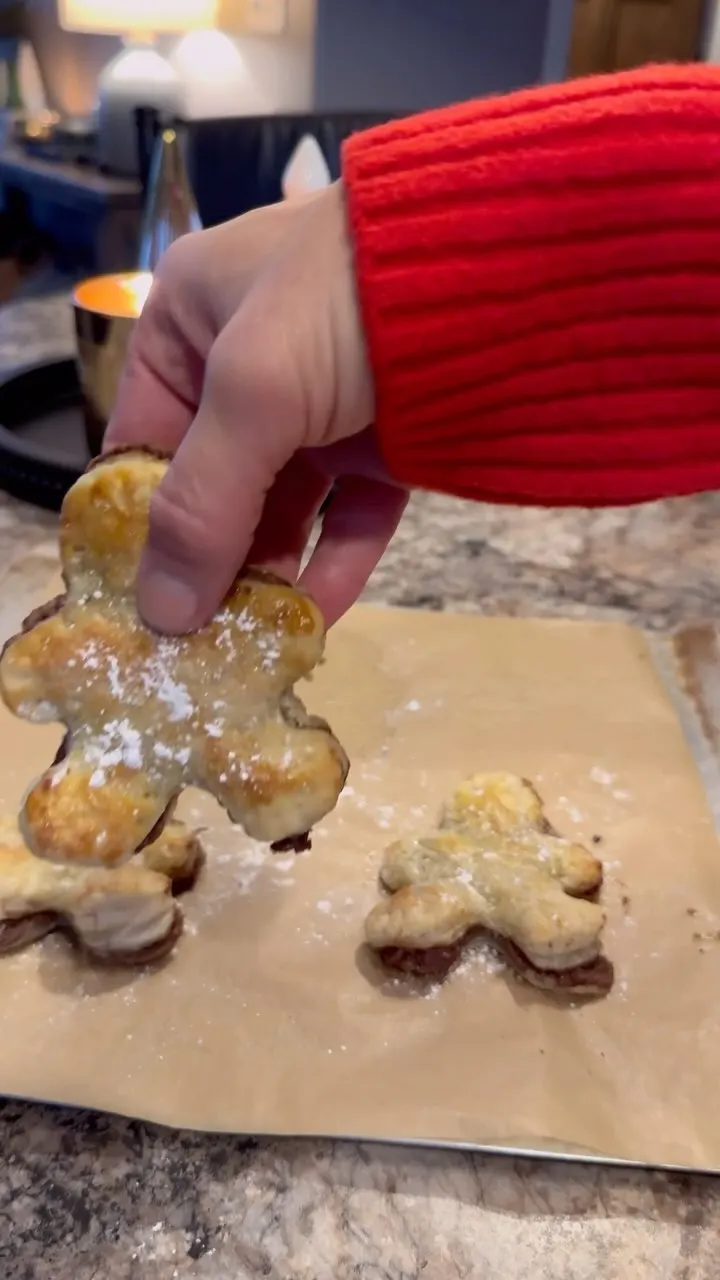 nutella-stuffed-puff-pastry-gingerbread-men
