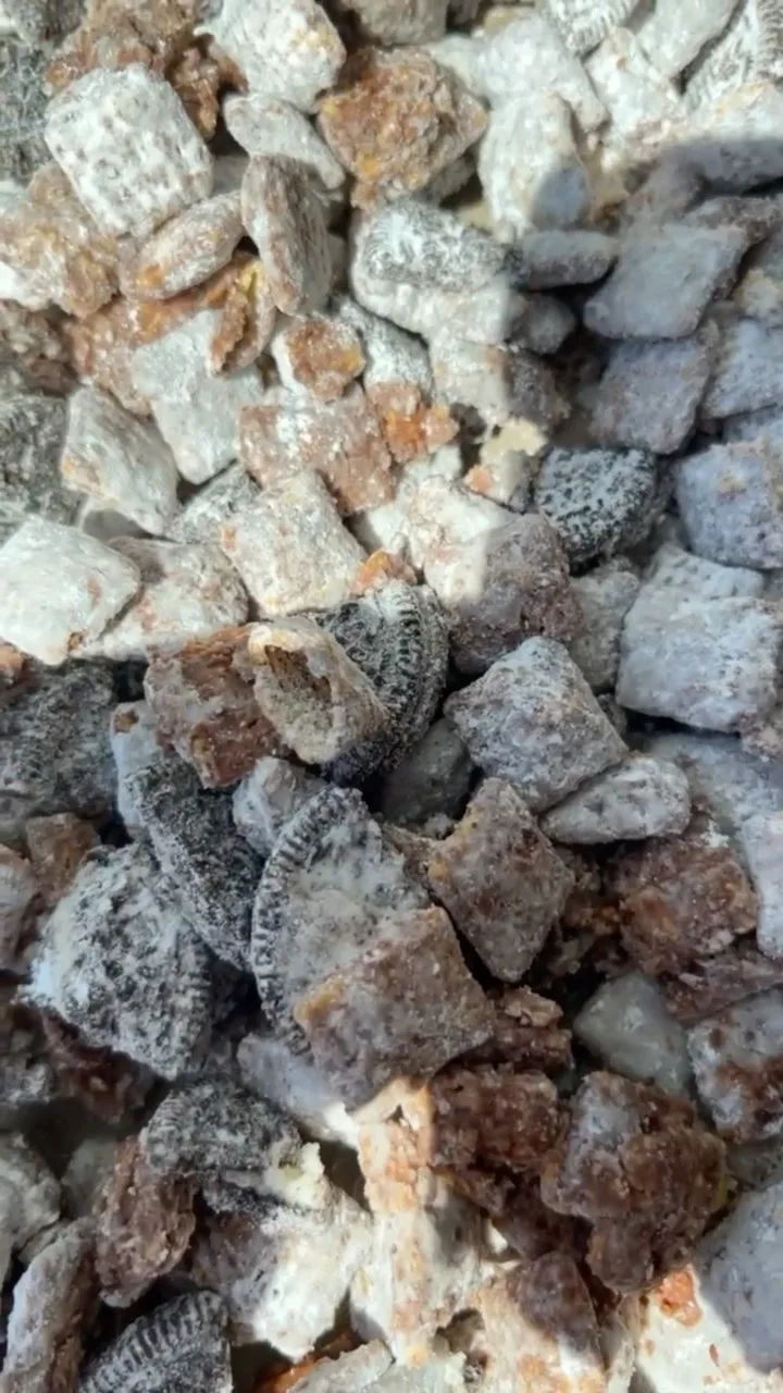 peanut-butter-oreo-chex-mix