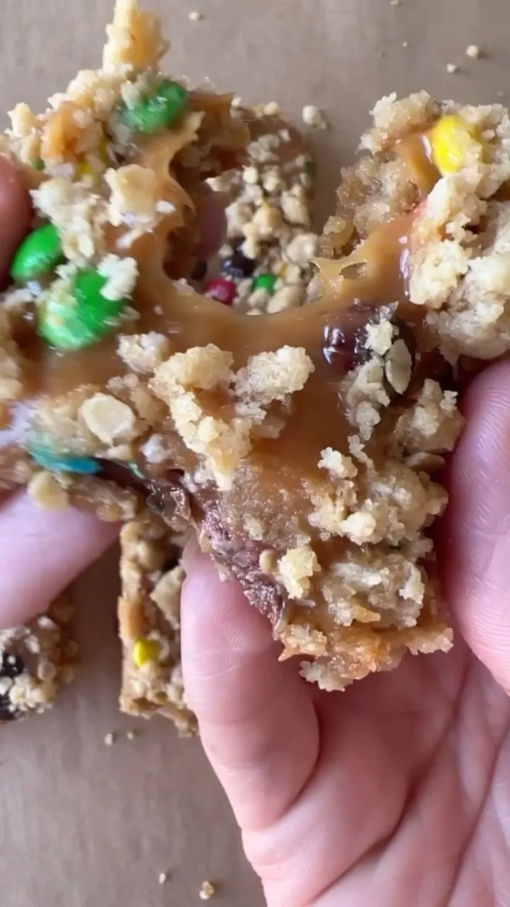 caramel-mandm-bars