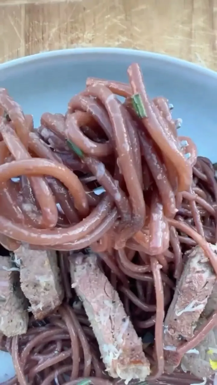 red-wine-spaghetti