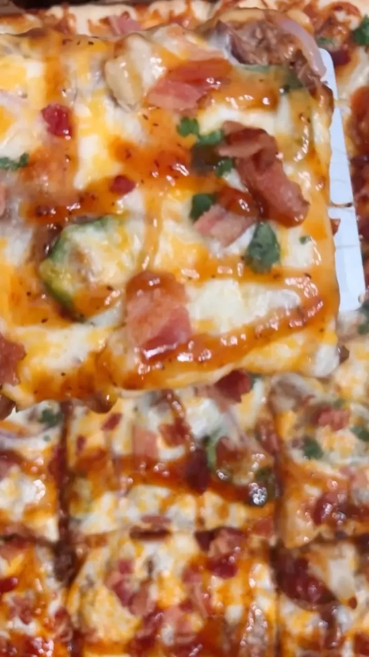 bbq-pulled-pork-pizza