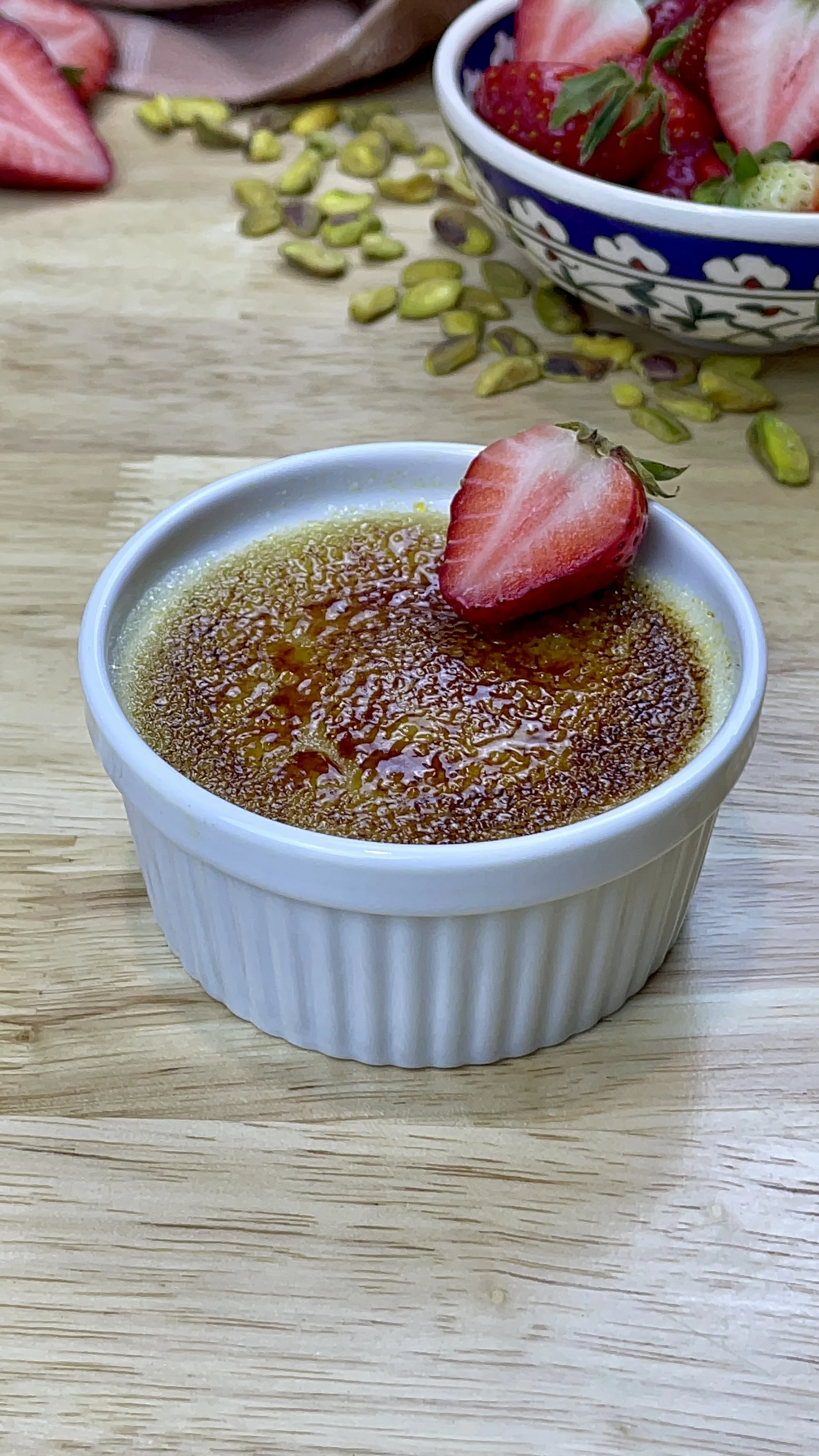 pistachio-creme-brulee
