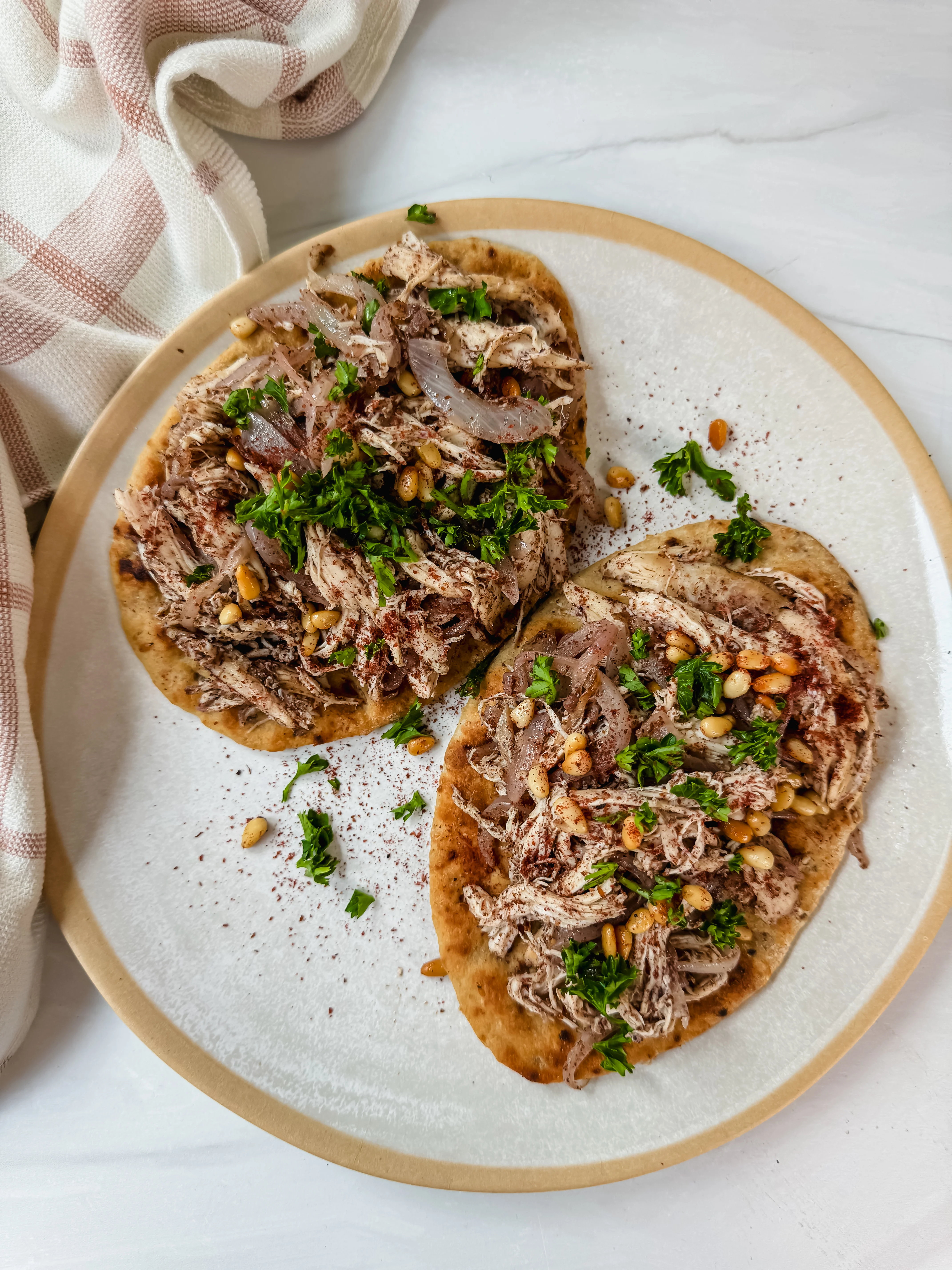 chicken-musakhan-(flatbread-chicken-recipe)