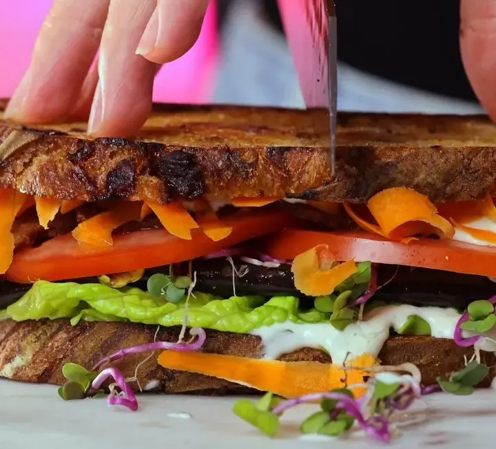 vegan-sandwich-with-eggplant-and-cranberry-pecan-bread
