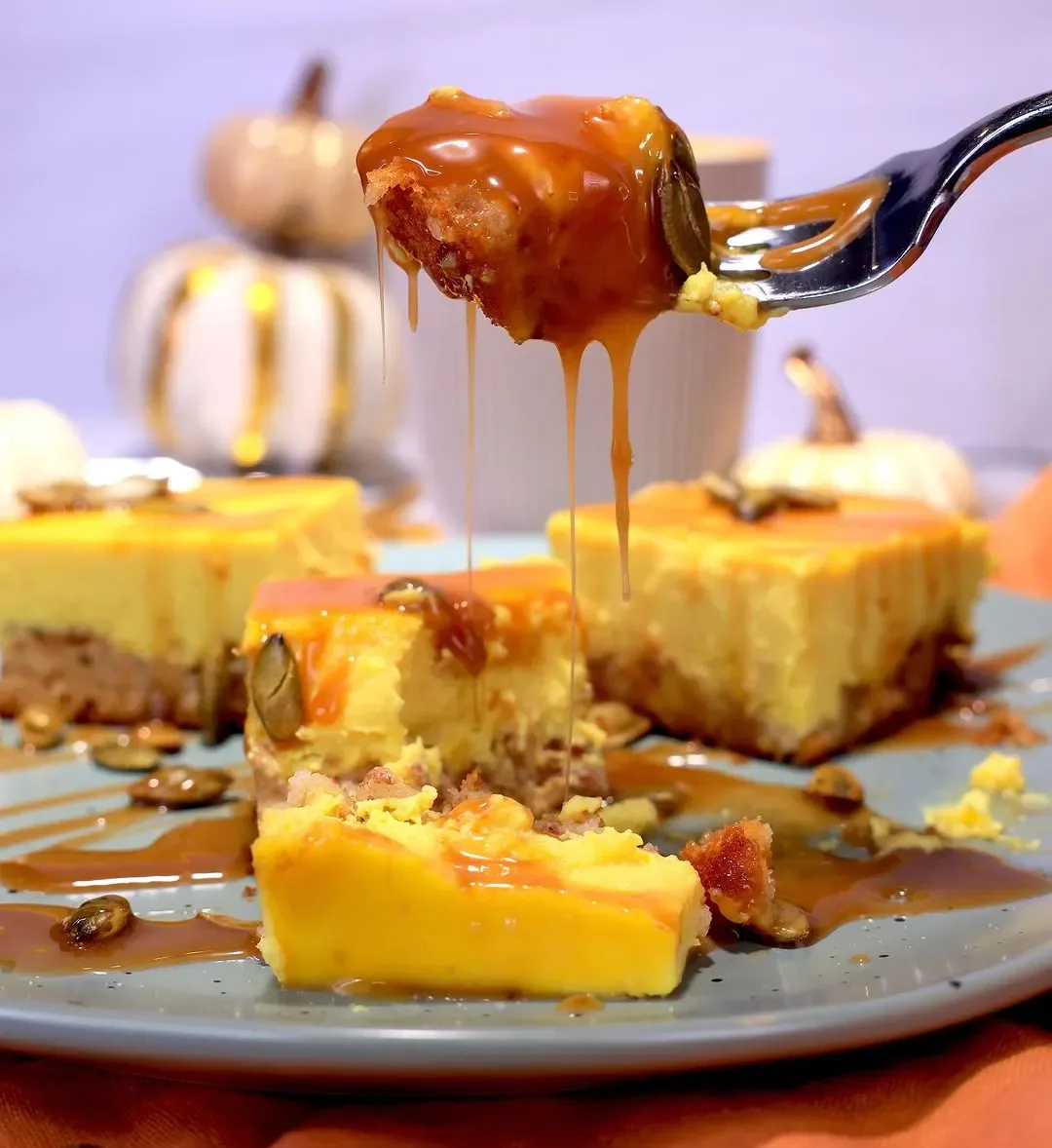 easiest-creamy-pumpkin-cheesecake