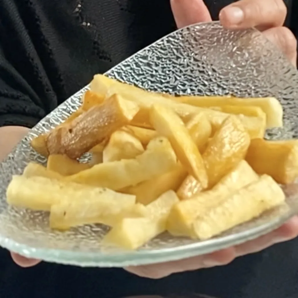 cassava-fries-or-yuca-frita