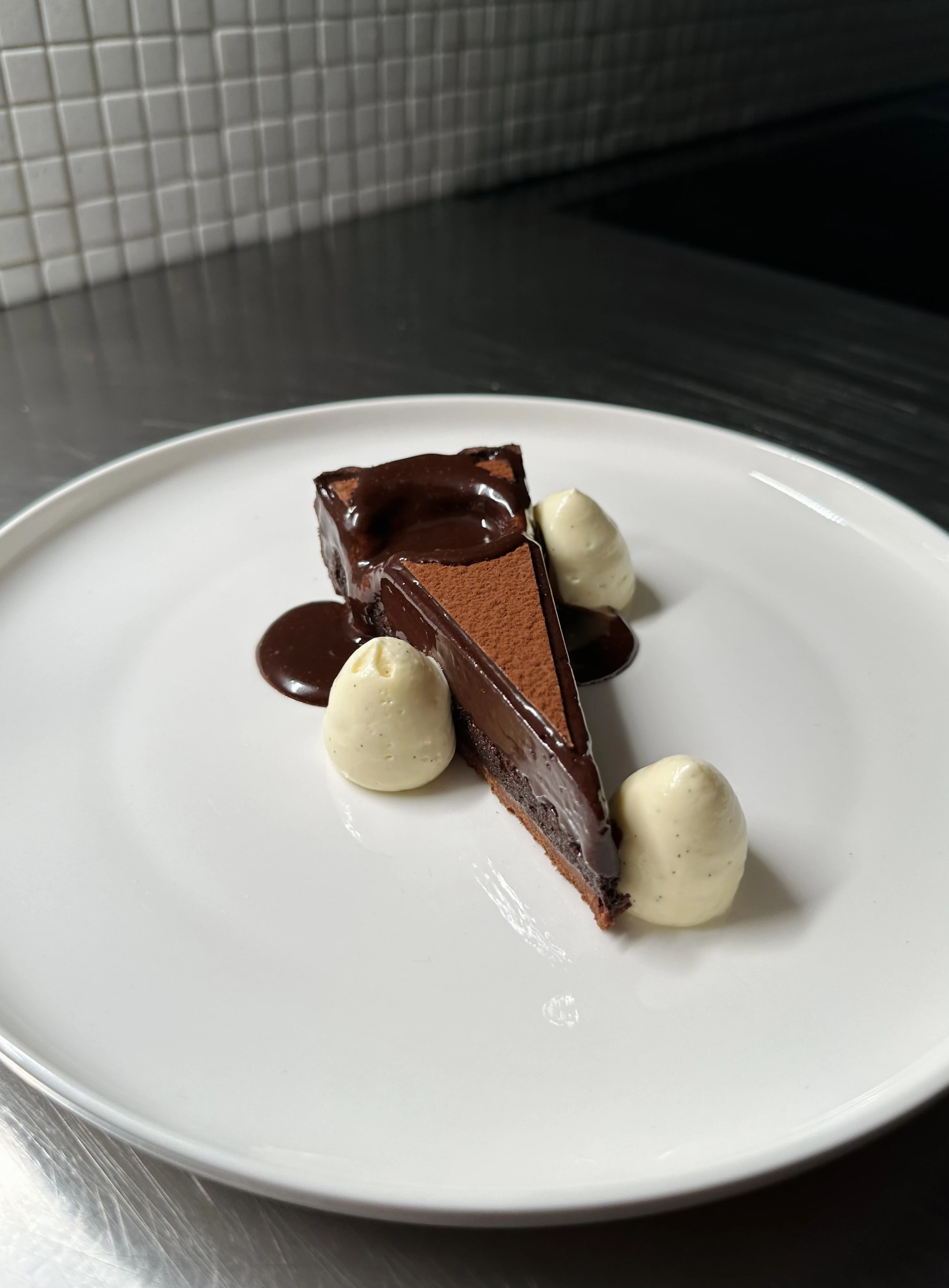 tiramisu-ganache-tart-(plated-version)