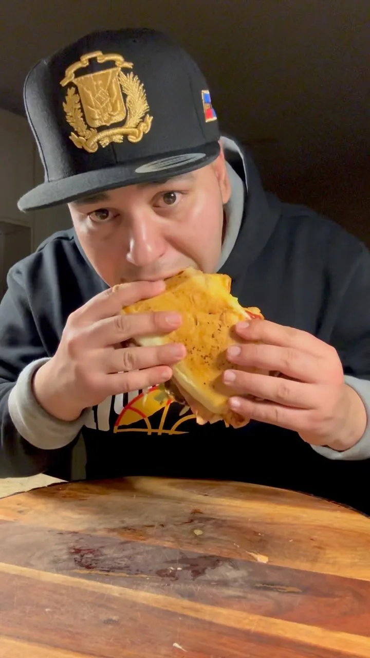 chimi-de-res-dominicano-dominican-beef-chimi