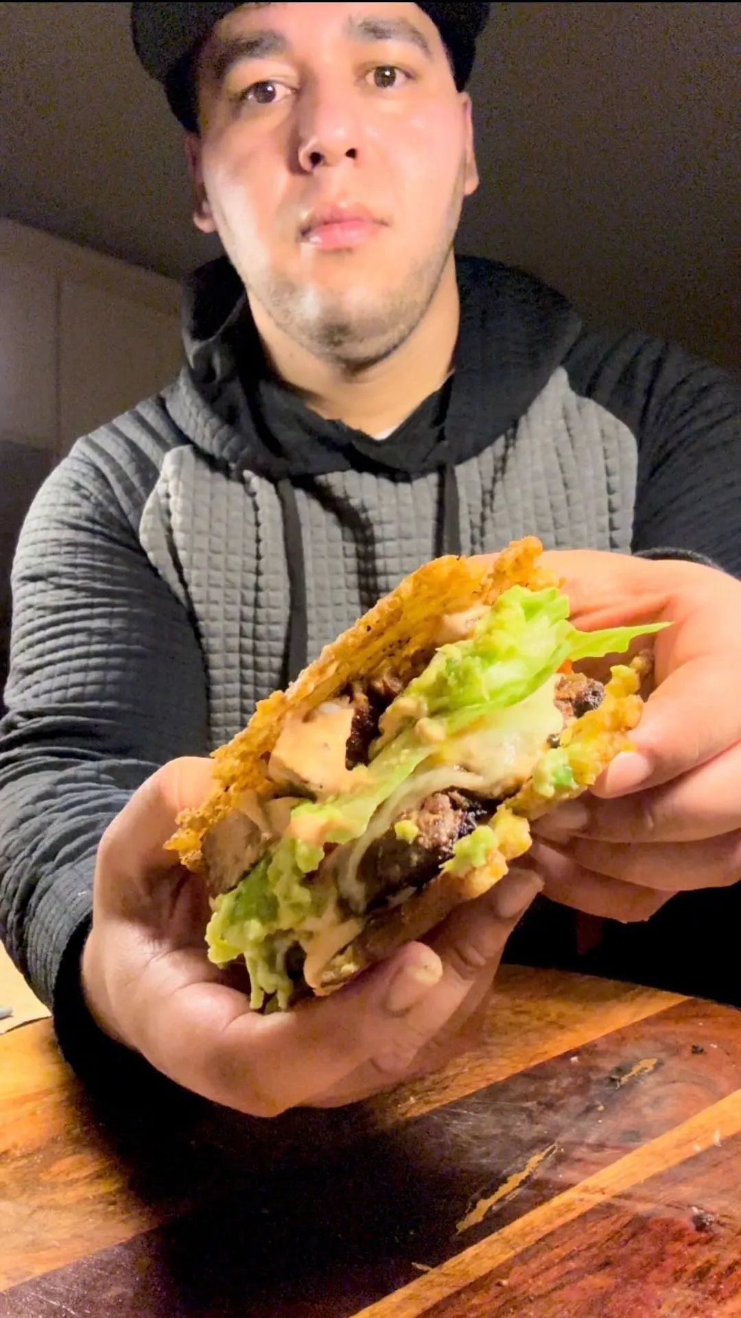 patacon-de-chicharron-y-carne-de-res
