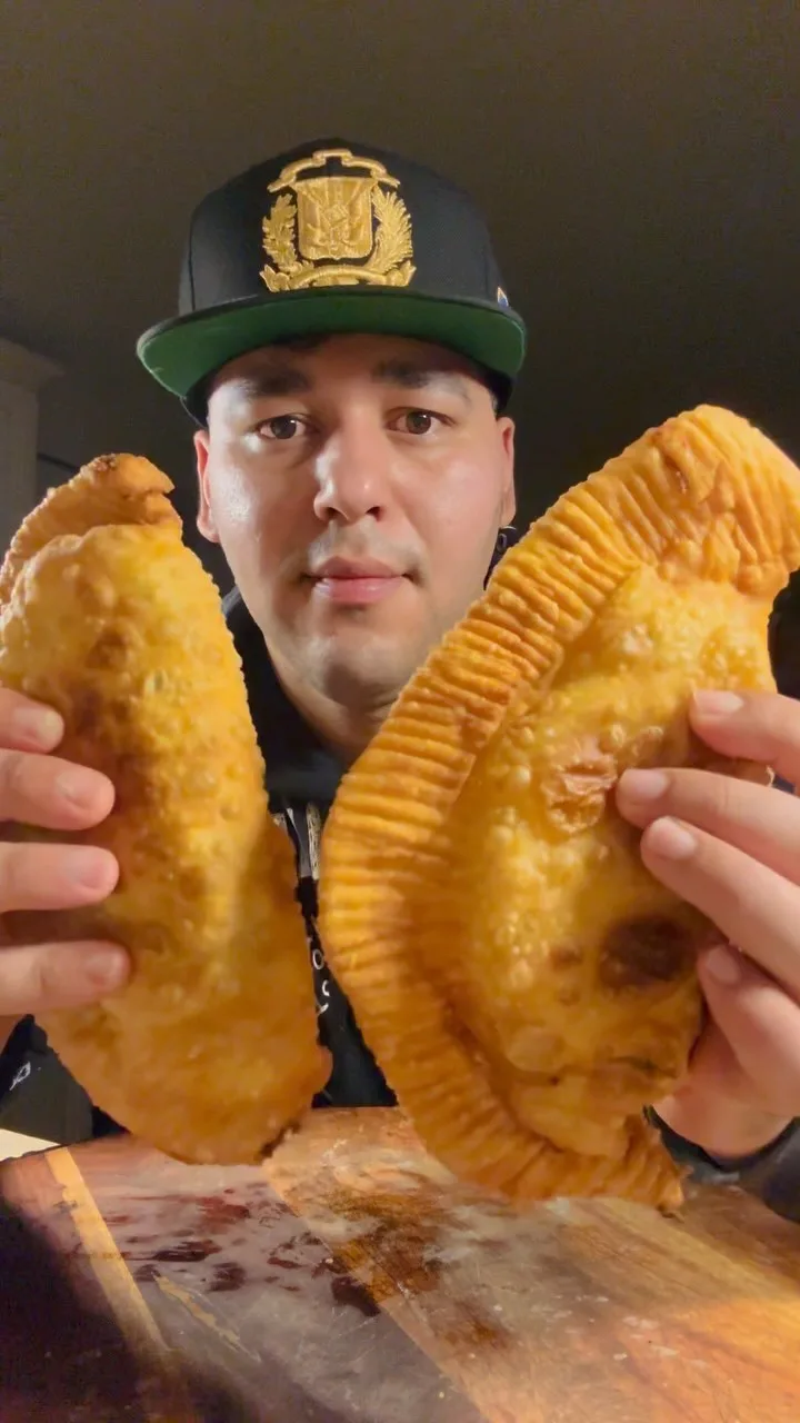 empanadas-de-res-con-queso-mozzarella