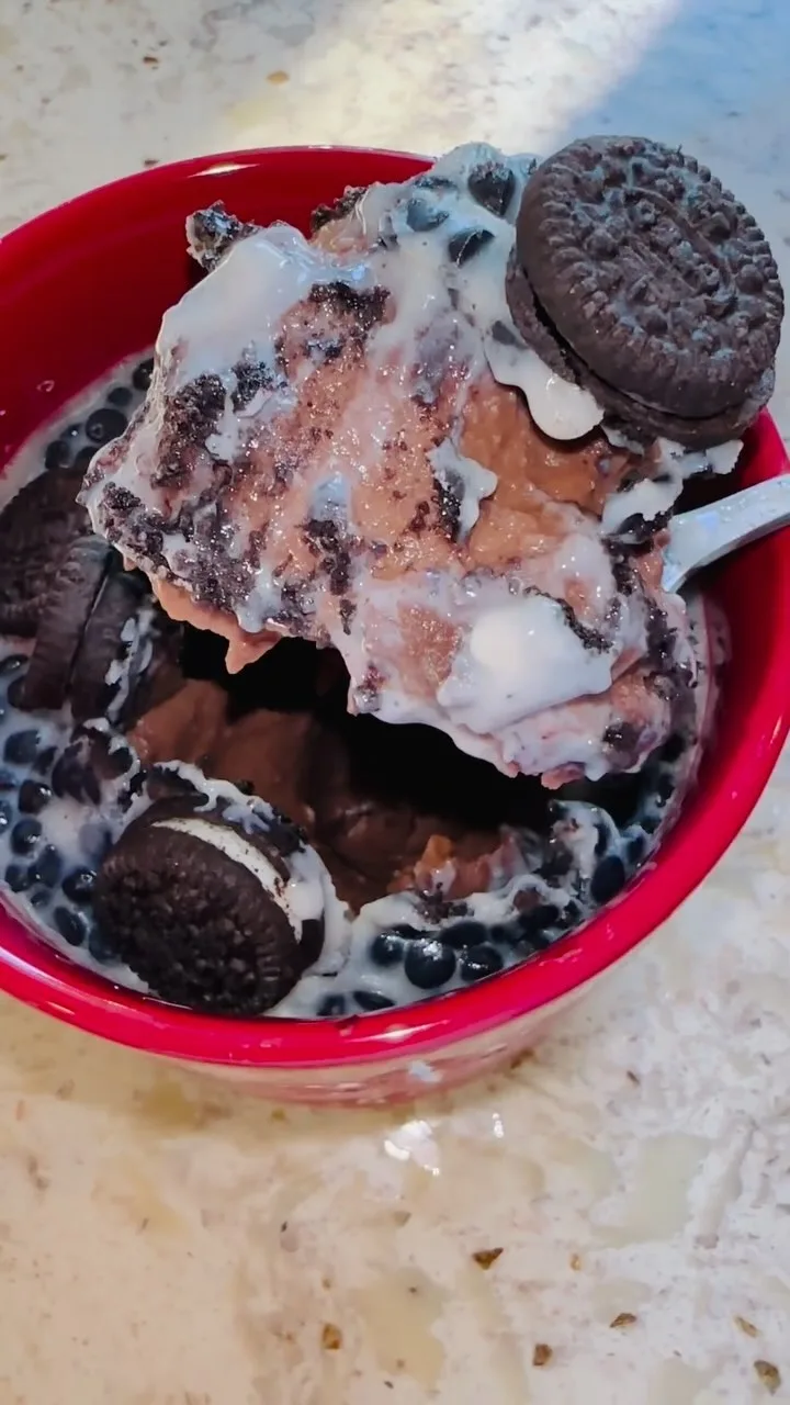 postre-navideno-de-galleta-ahoy-y-chocolate-cocoa-y-chocolate-hershey