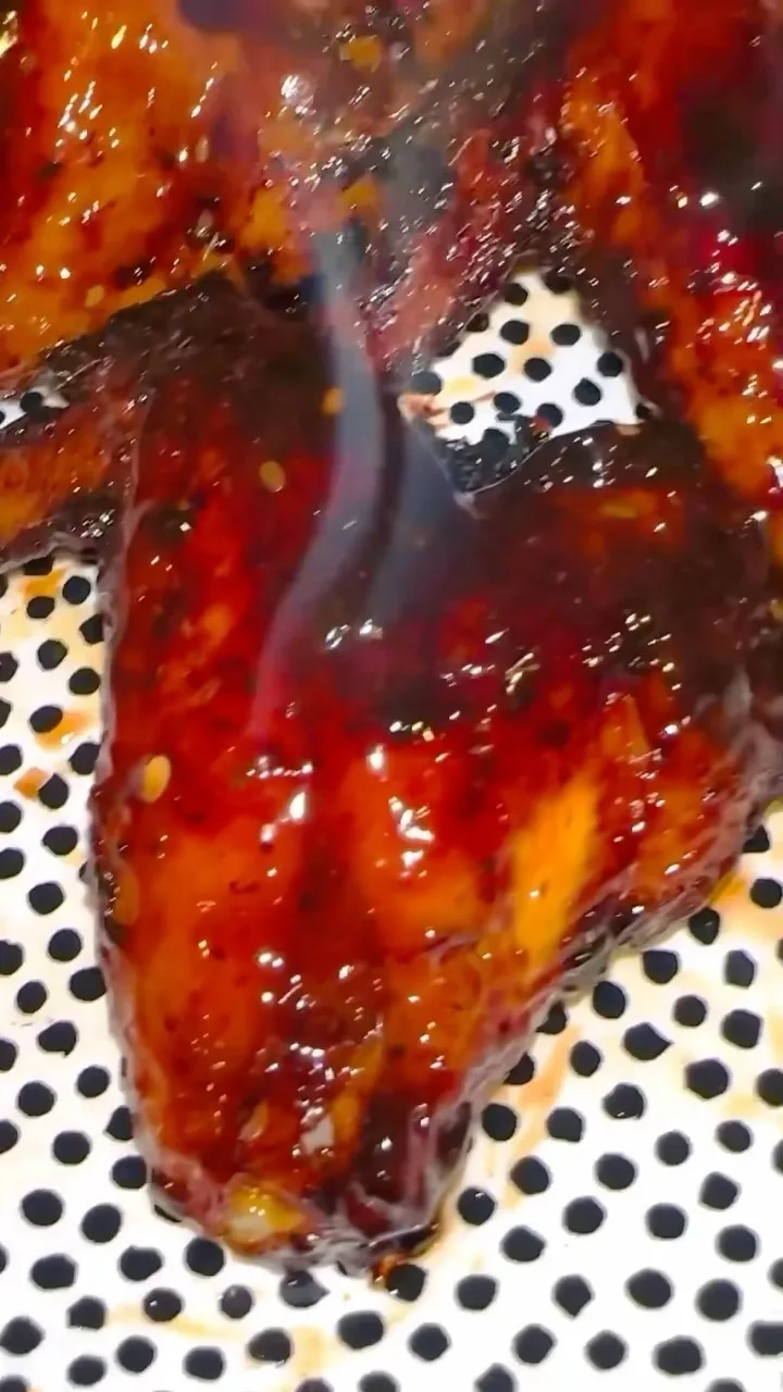 alas-de-pollo-con-salsa-de-bbq-y-salsa-de-pina